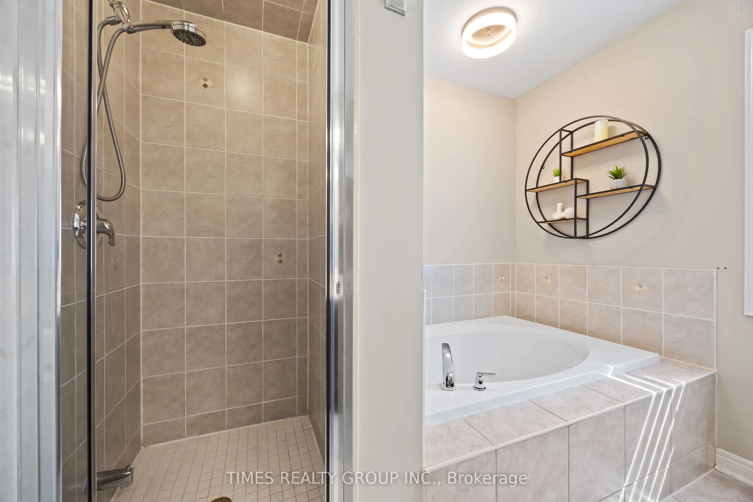 108 Sir Sanford Fleming Way