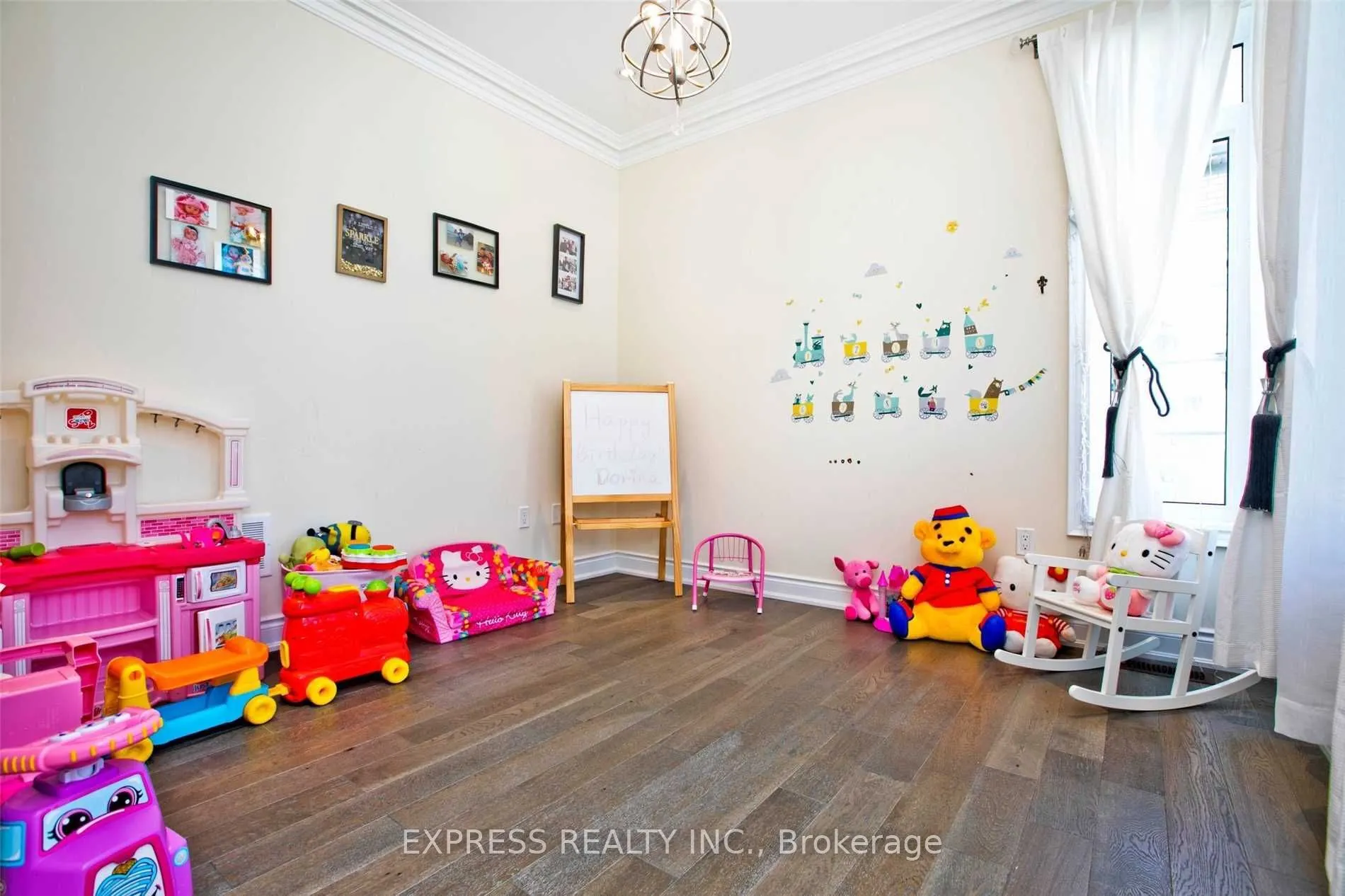 37 Blazing Star Street