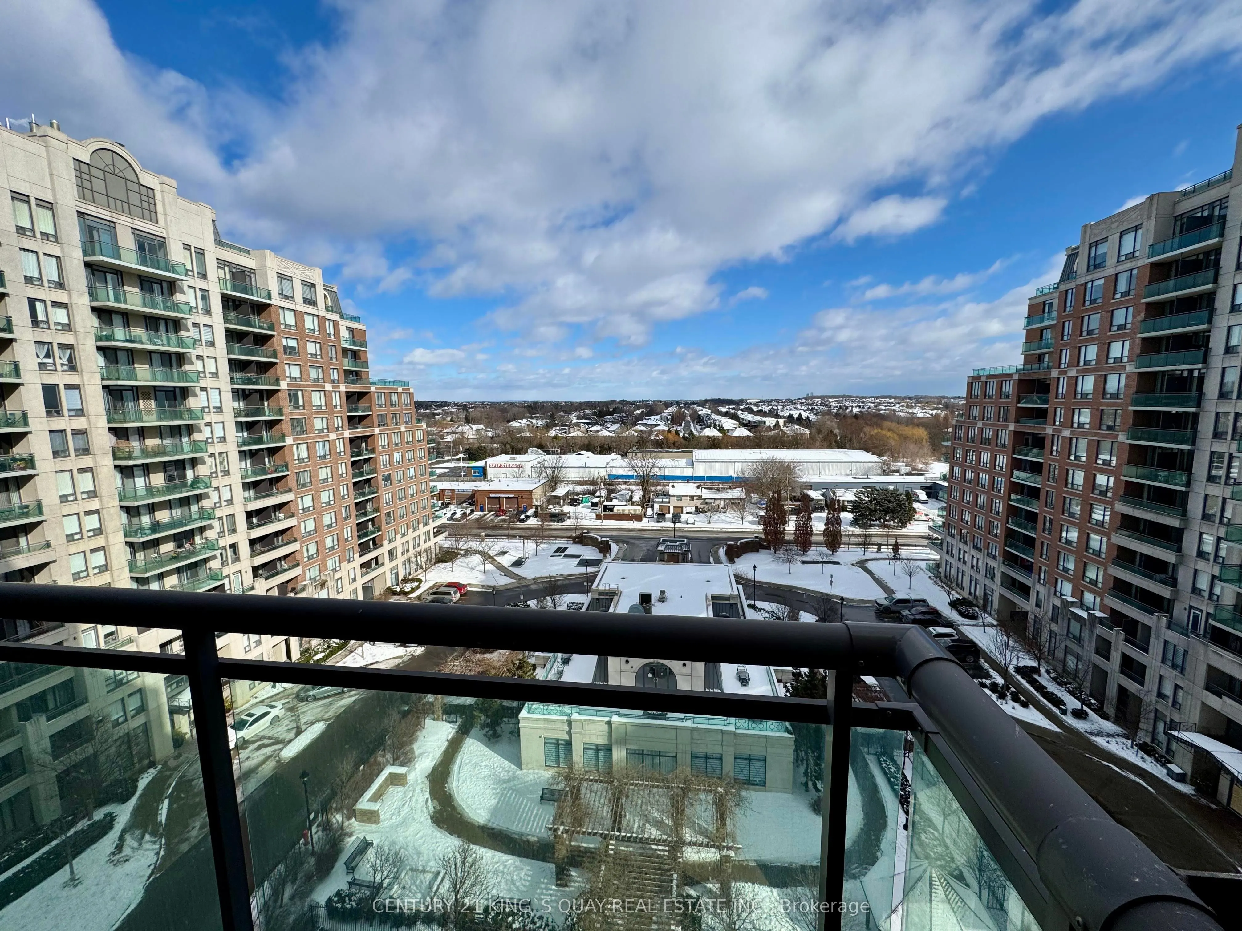 330 Red Maple Road, #1008