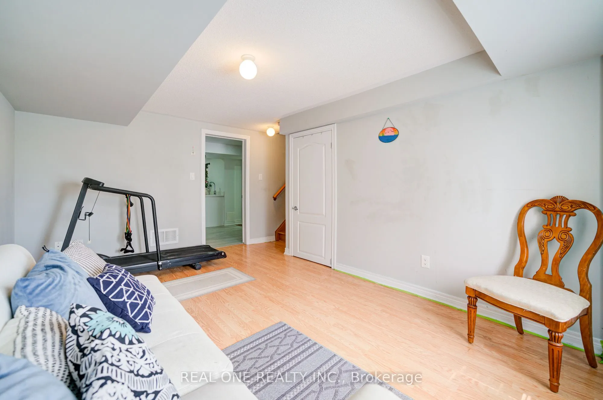 87 Zokol Drive