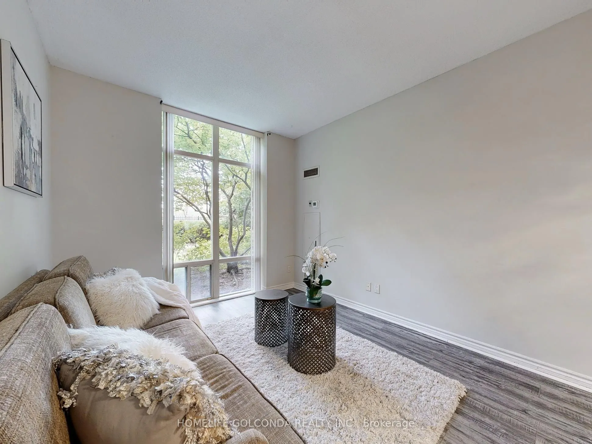 130 pond Drive, #102