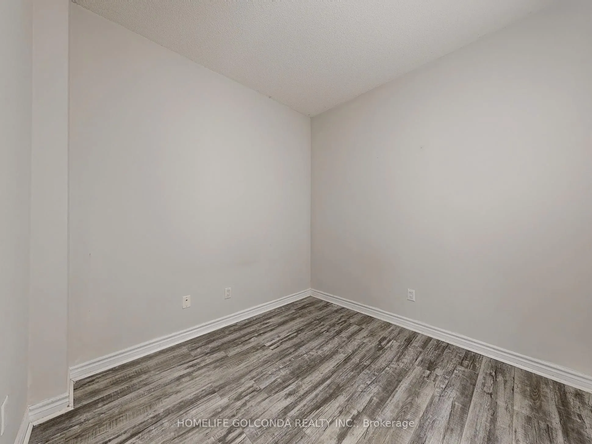 130 pond Drive, #102