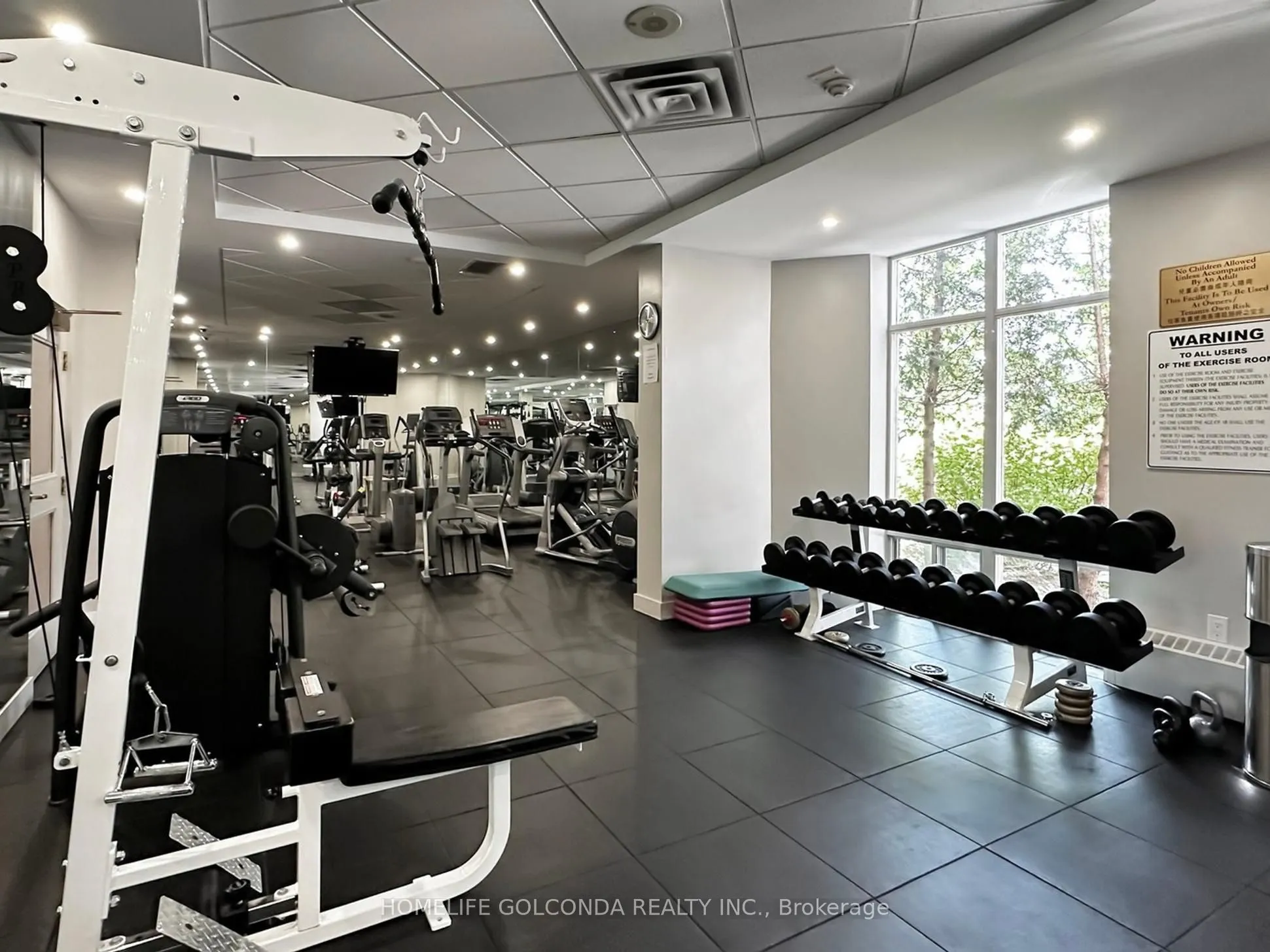 130 pond Drive, #102