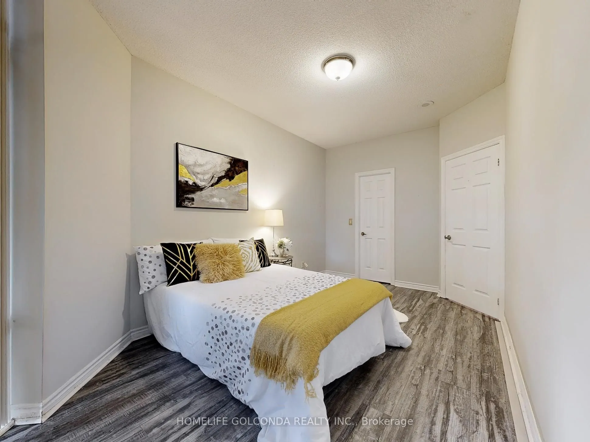 130 pond Drive, #102