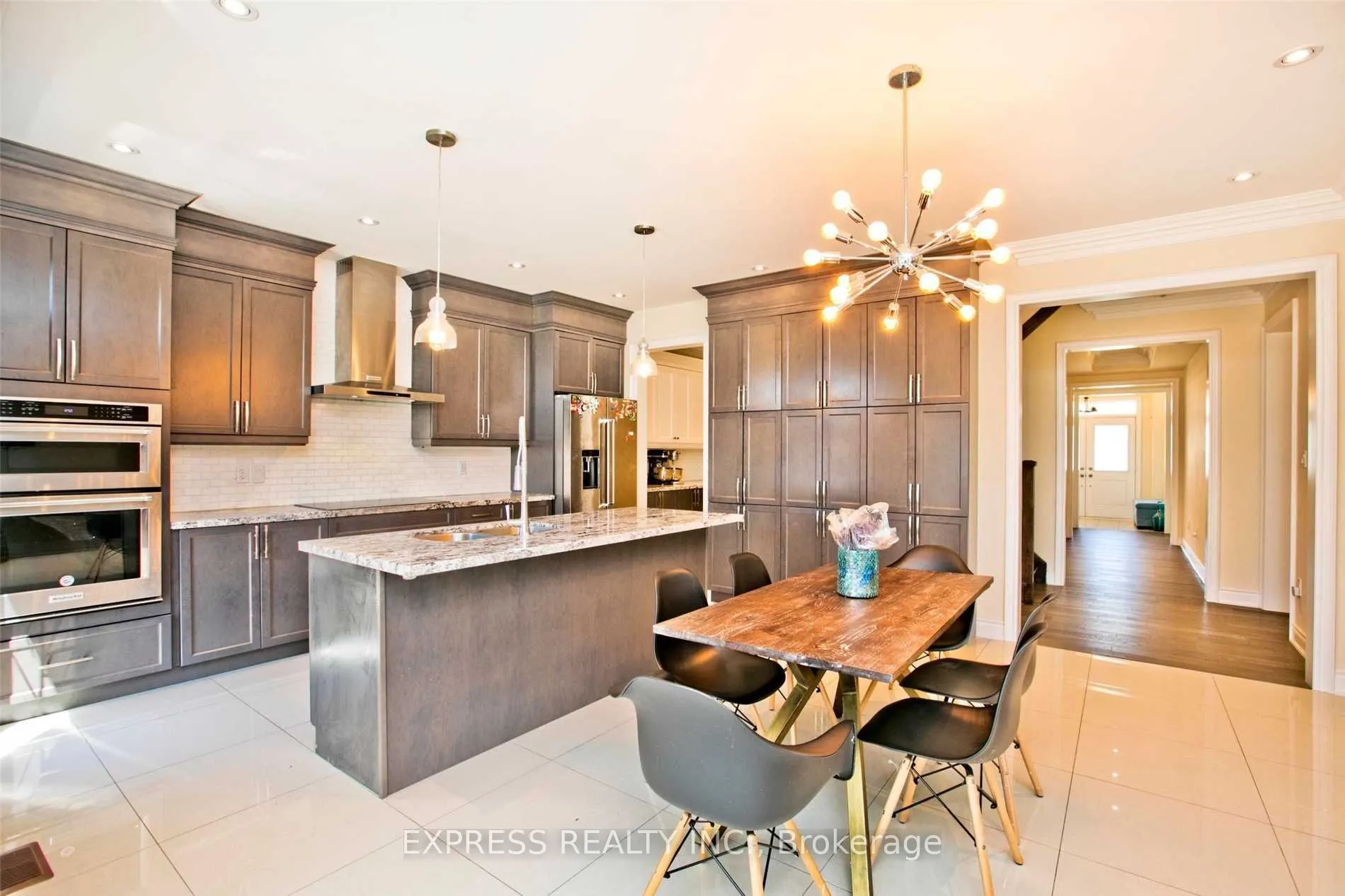 37 Blazing Star Street