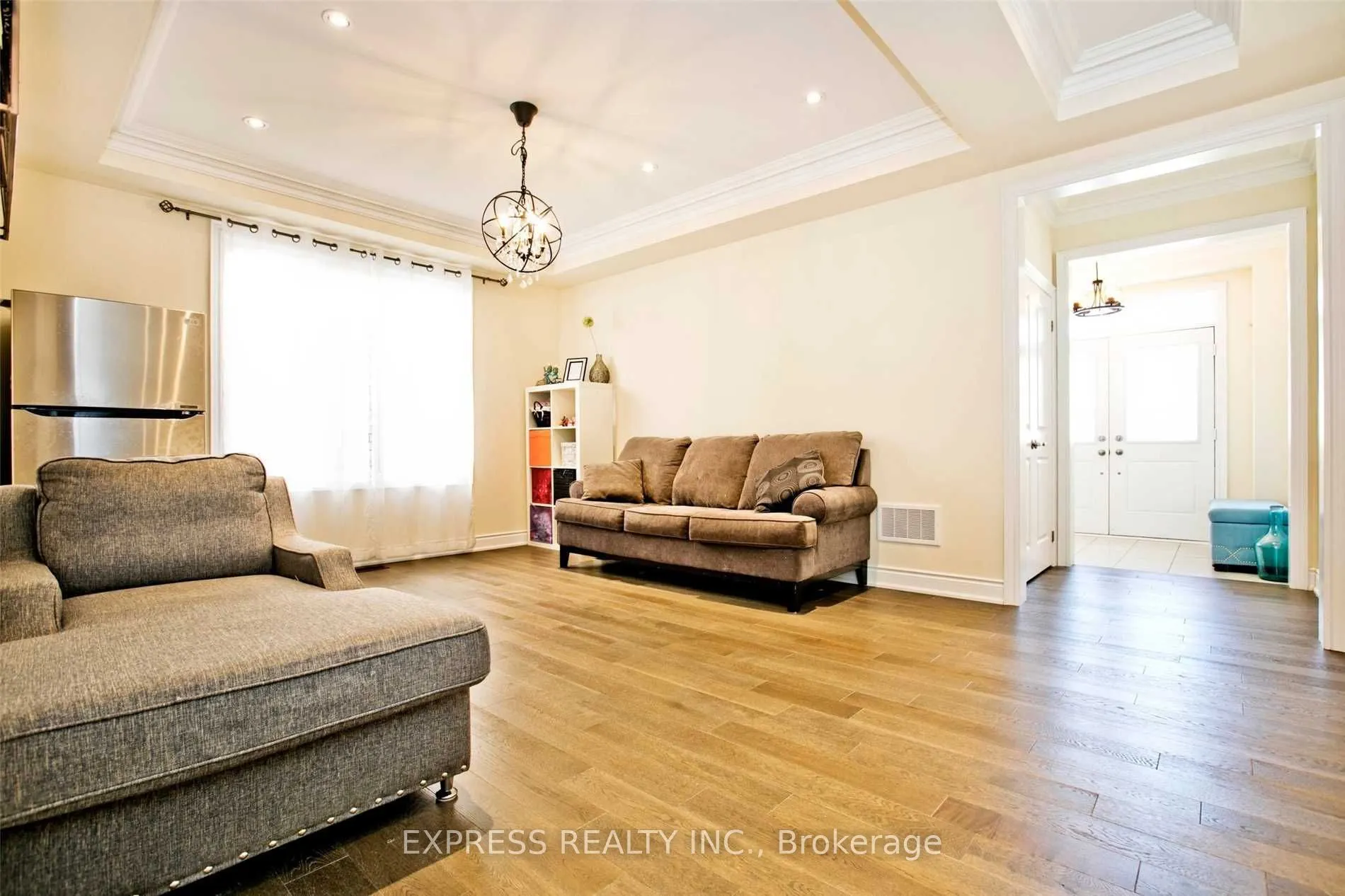 37 Blazing Star Street