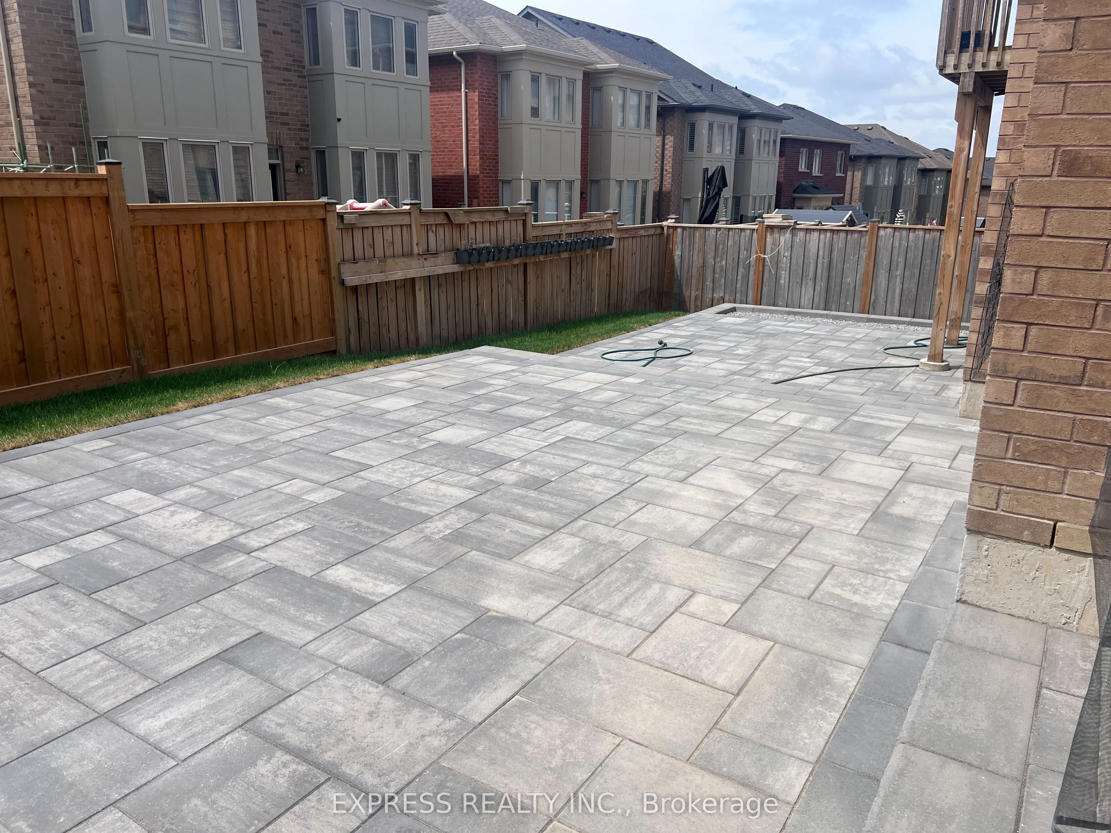 37 Blazing Star Street