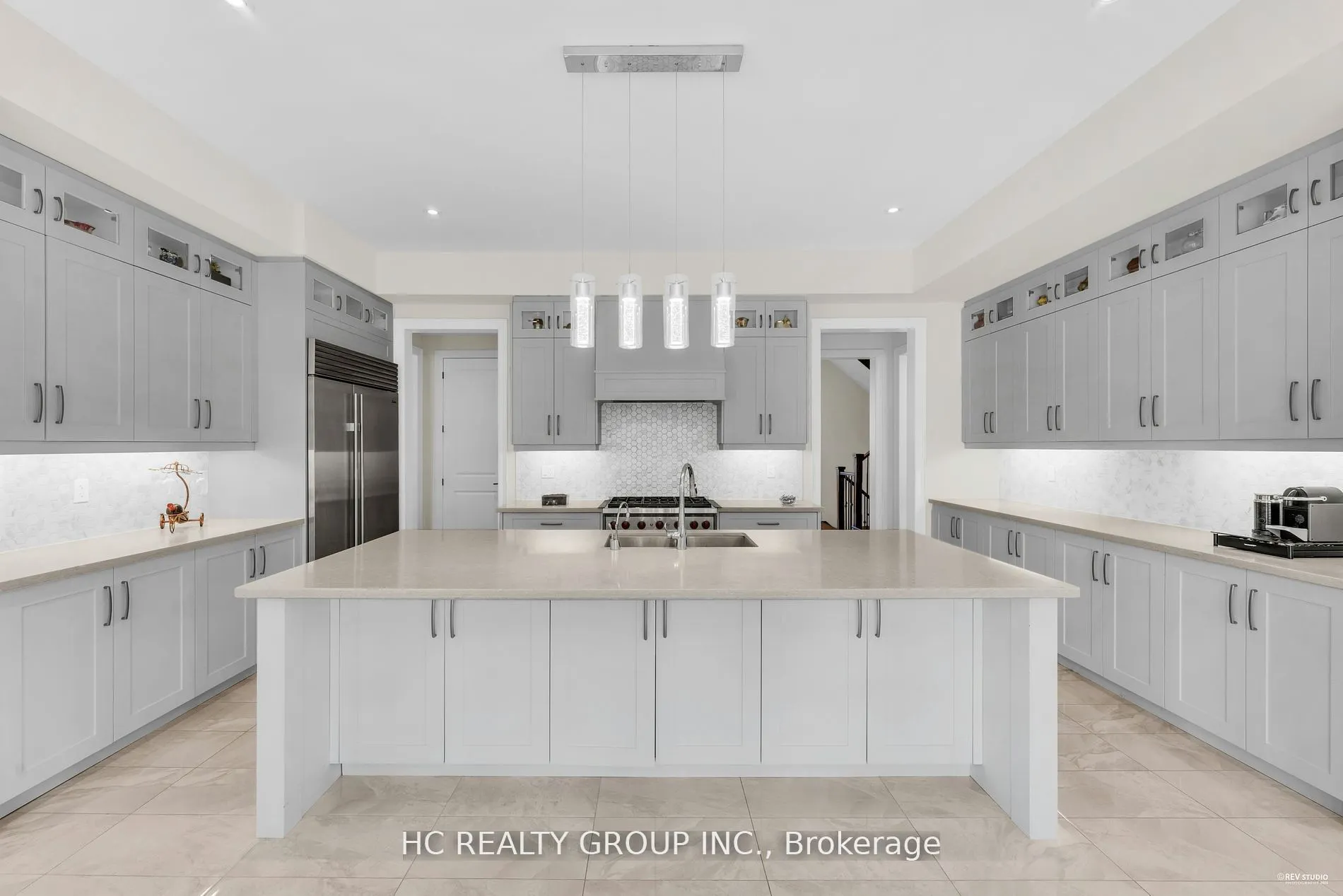 27 Sir Henry Court