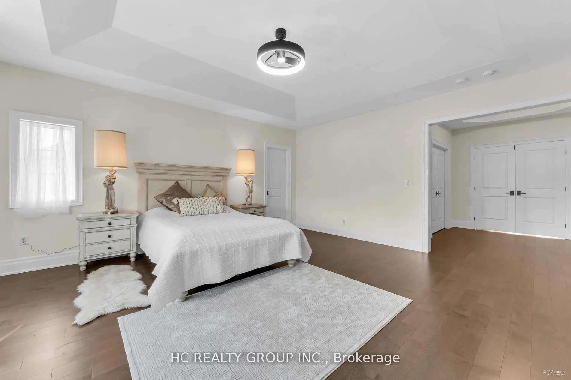 27 Sir Henry Court