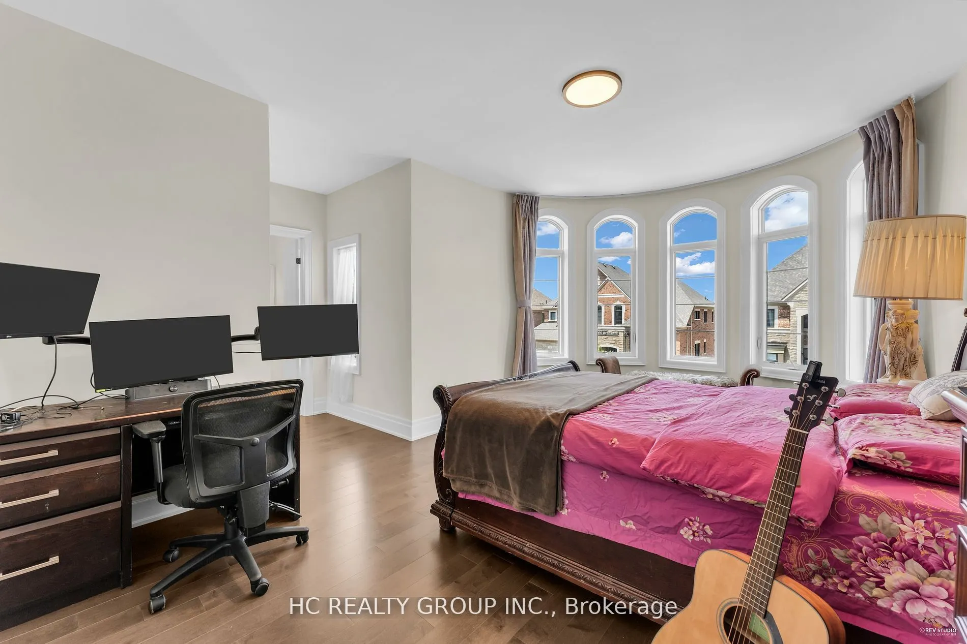 27 Sir Henry Court