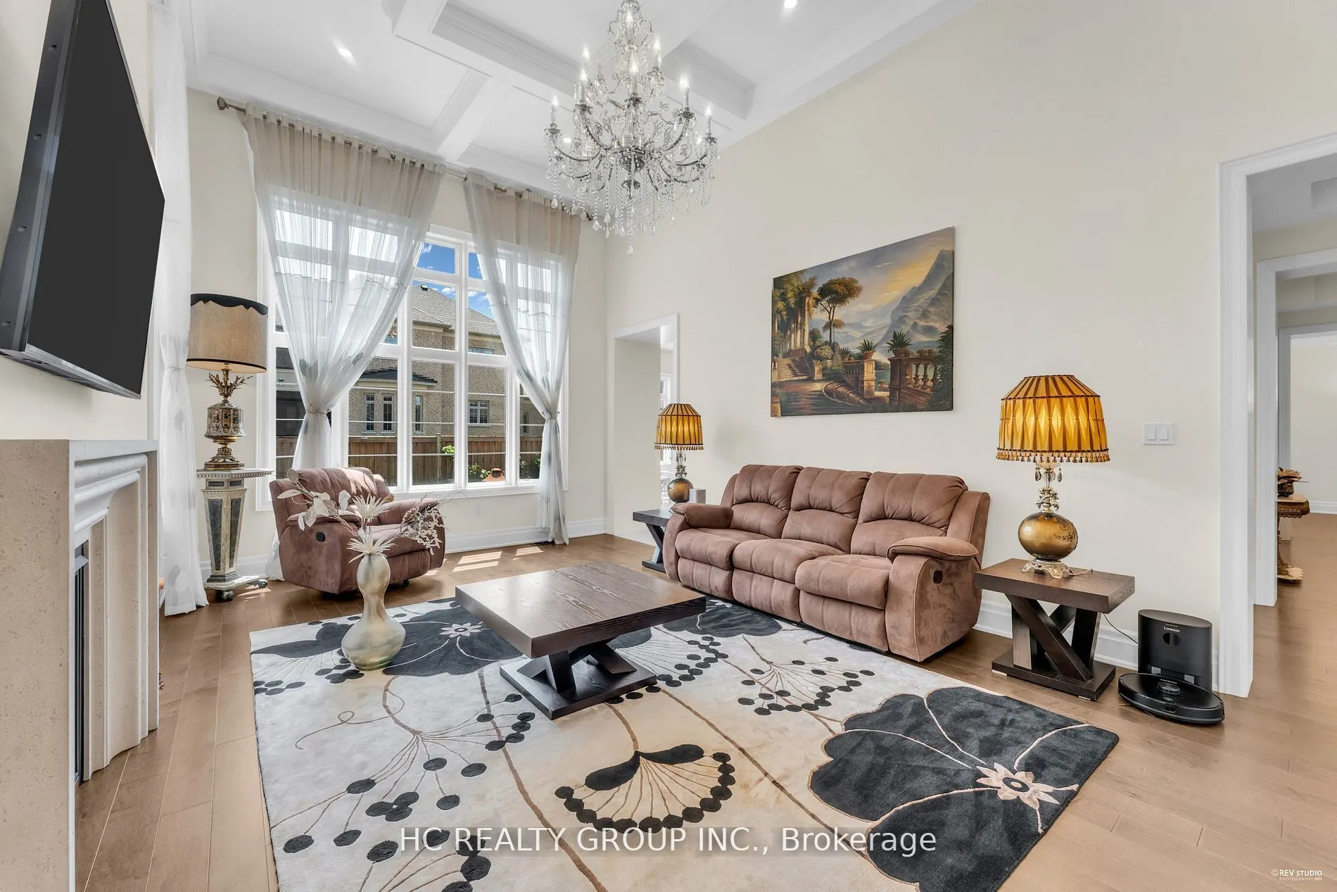 27 Sir Henry Court