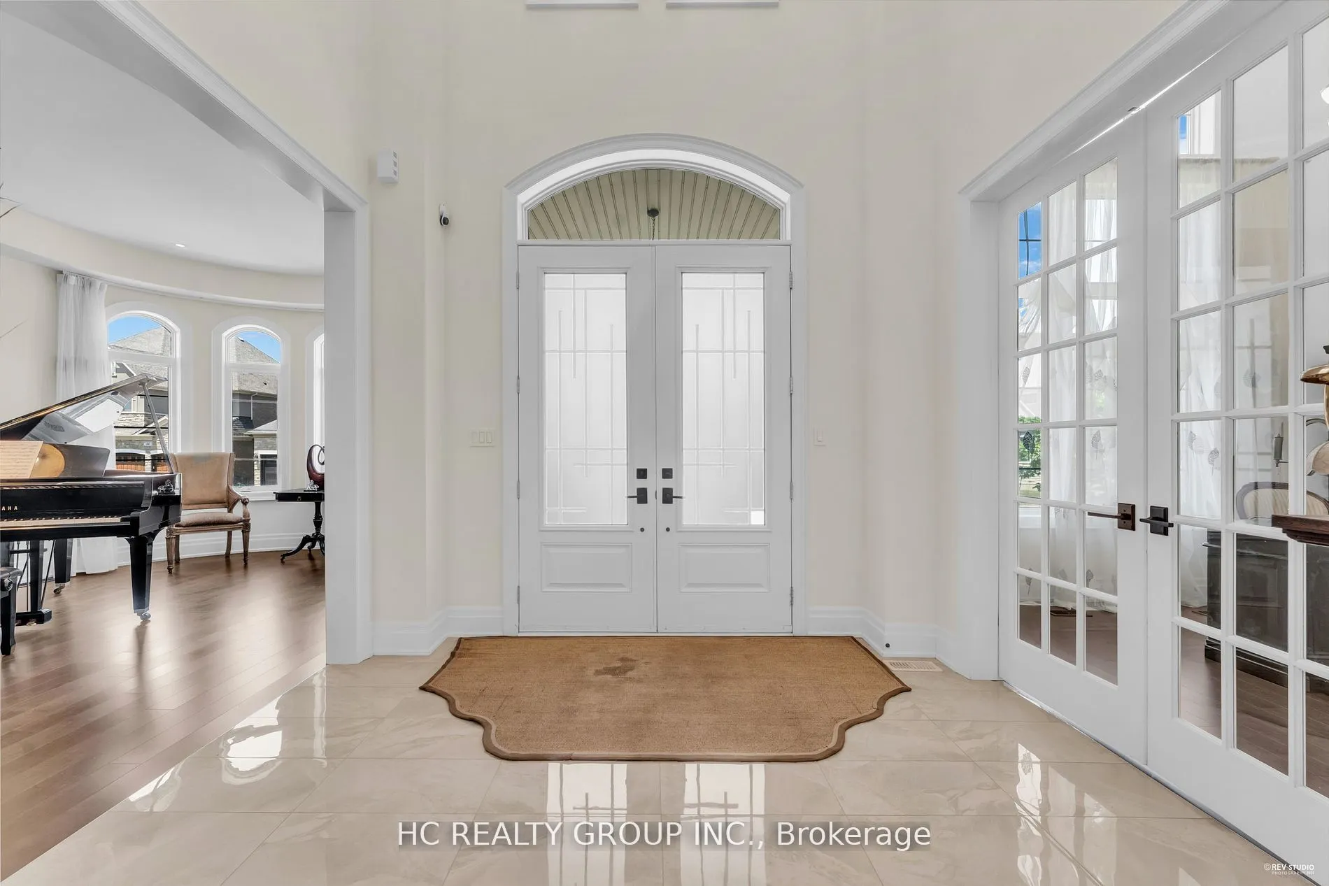 27 Sir Henry Court