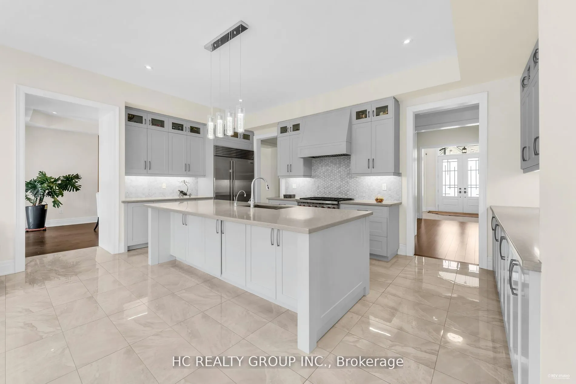 27 Sir Henry Court