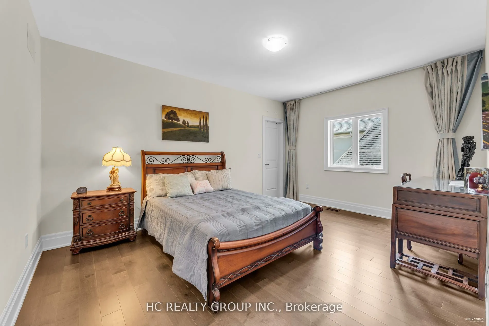 27 Sir Henry Court