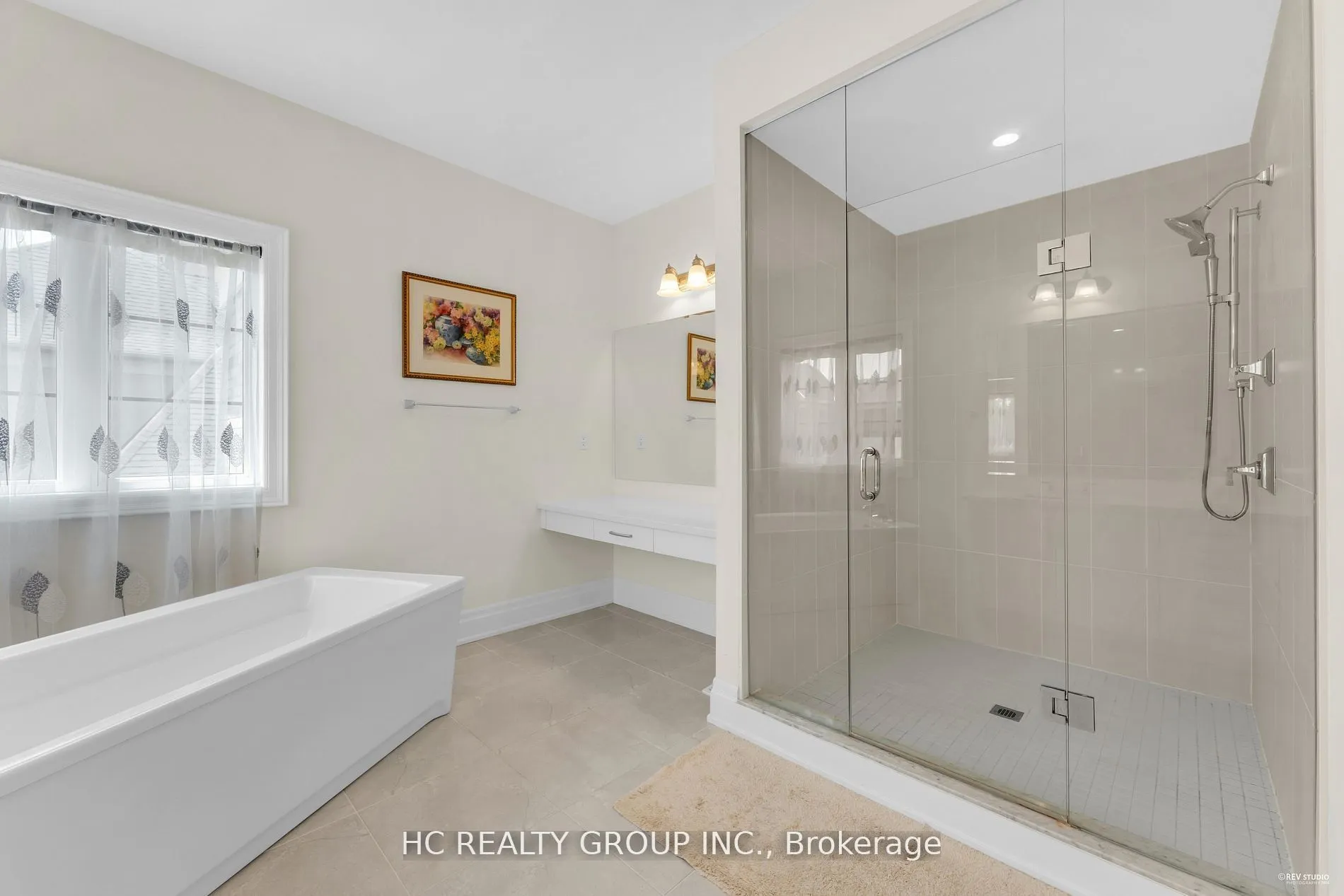 27 Sir Henry Court