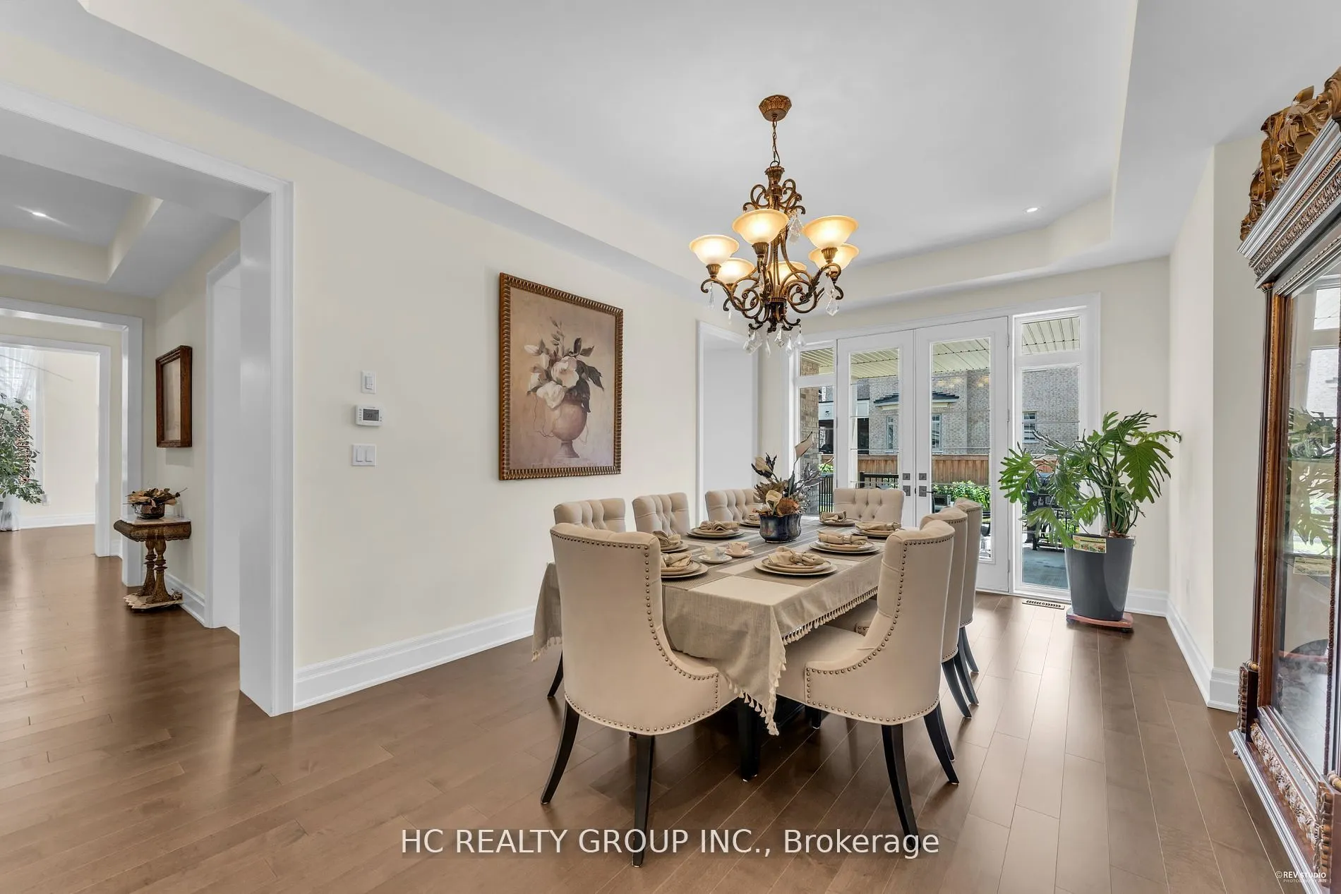 27 Sir Henry Court