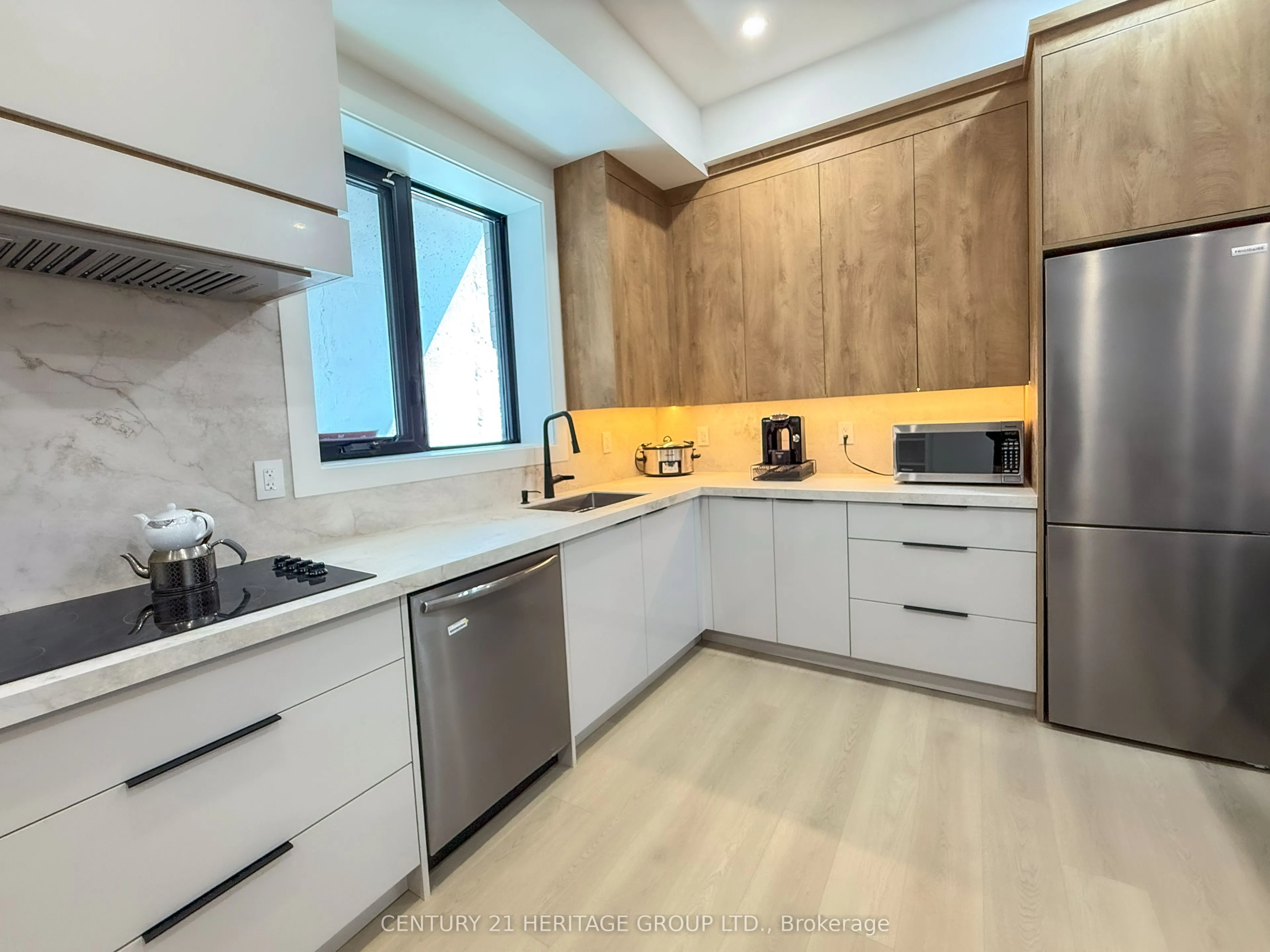 11 Knowles Crescent, #Unit #B