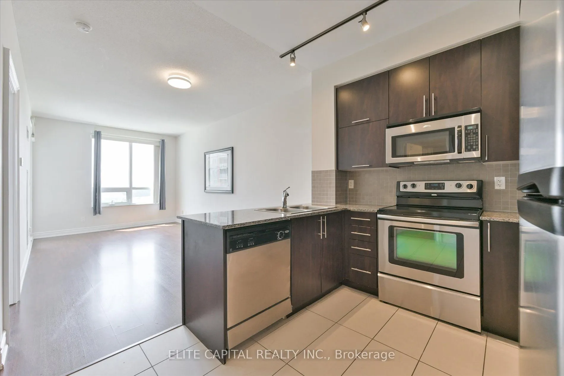 60 South Town Centre Boulevard, #725