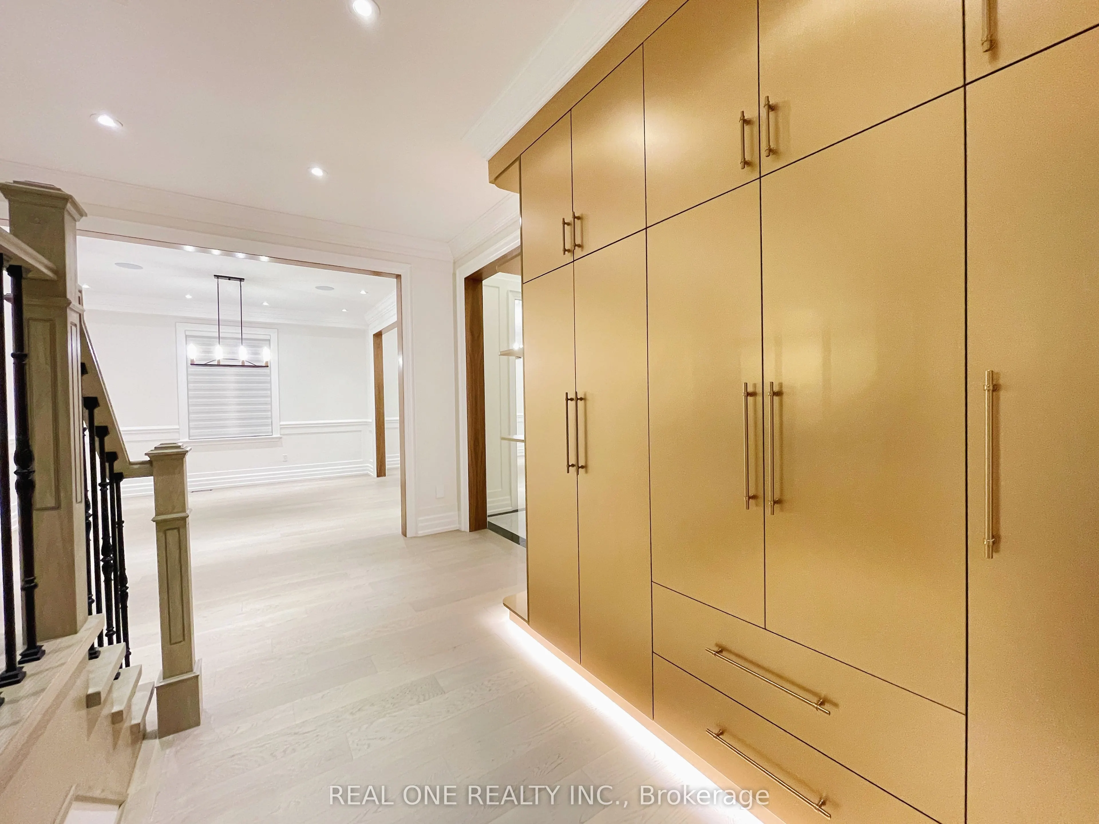 46 Hughson Drive