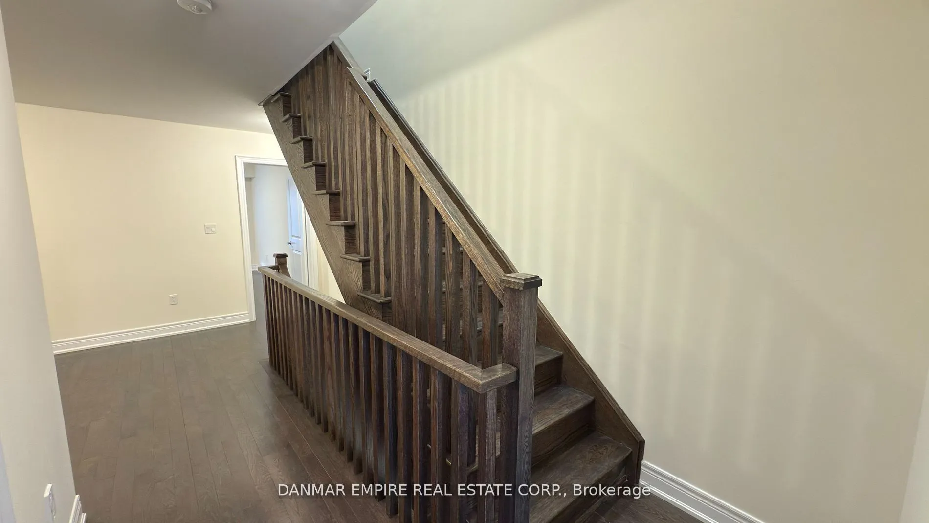 6 Hiawatha Court