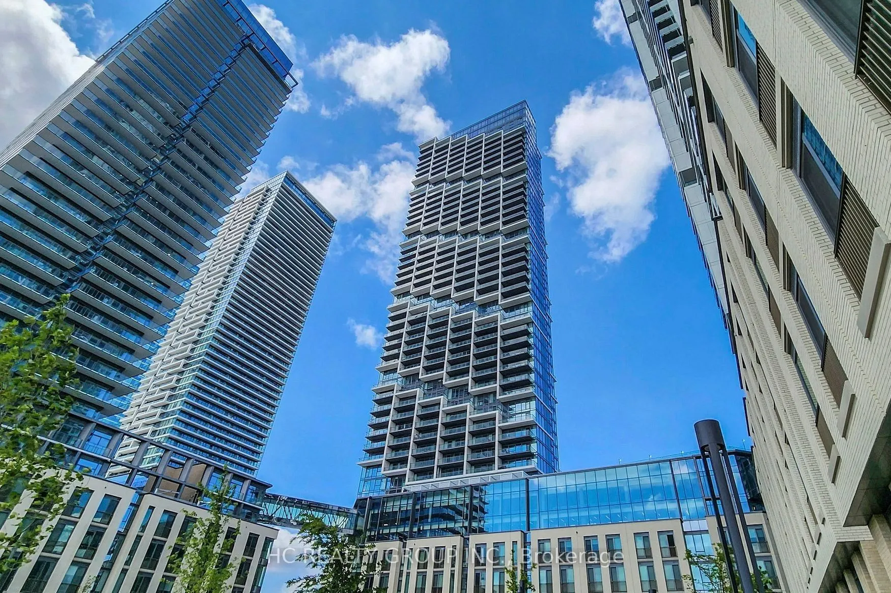 1000 Portage Parkway, #3209
