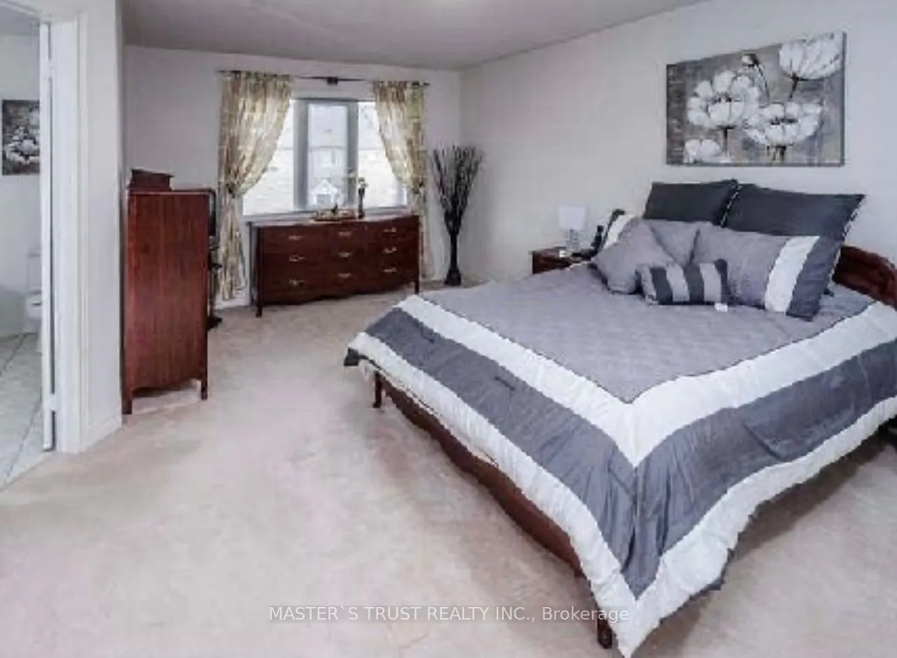 42 Catalina Crescent