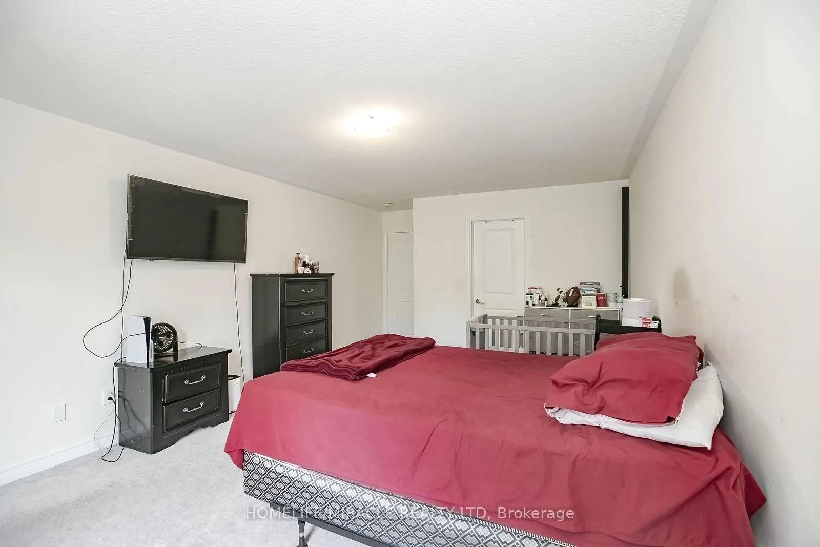 131 Kingsmere Crescent