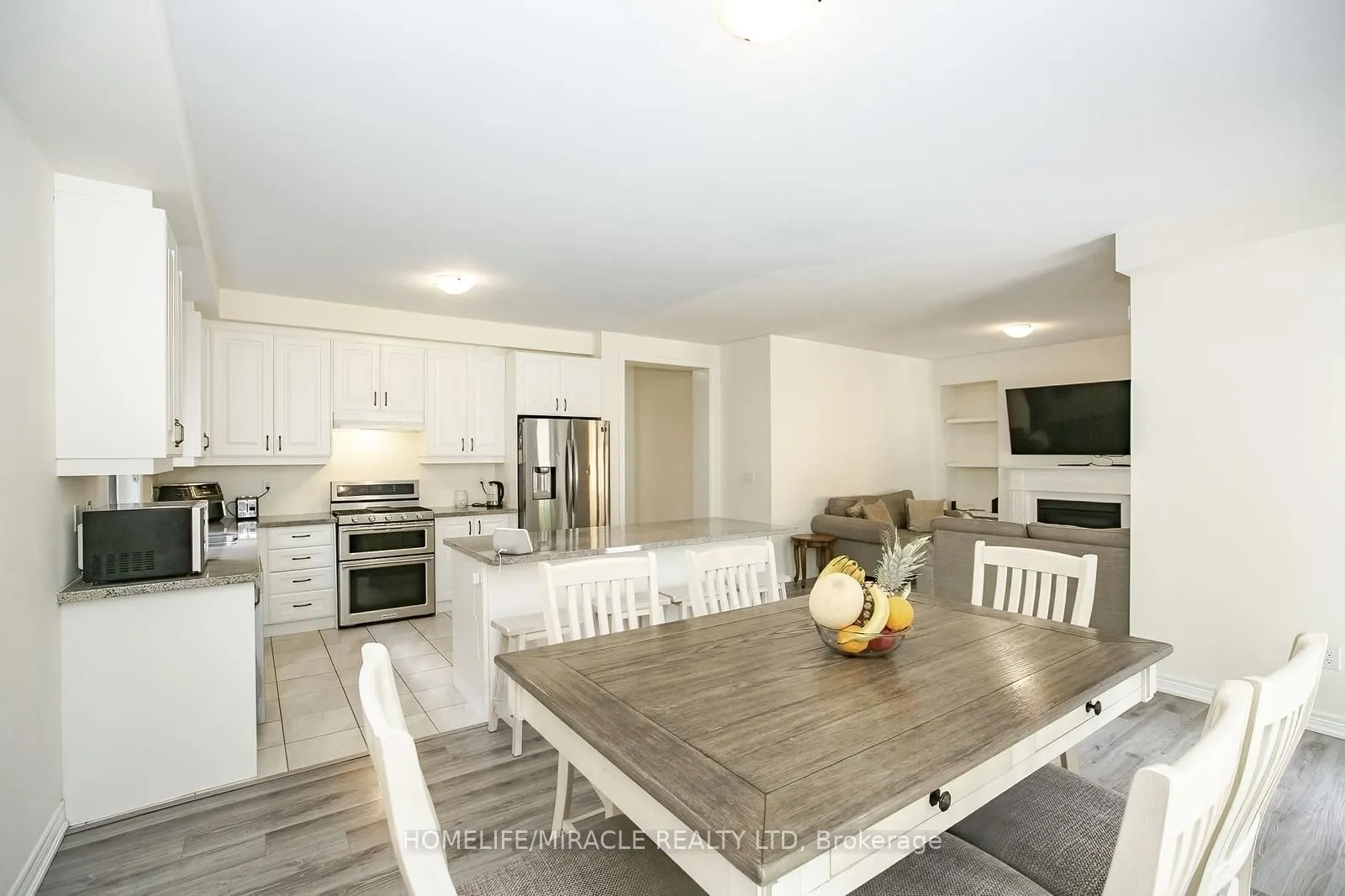 131 Kingsmere Crescent