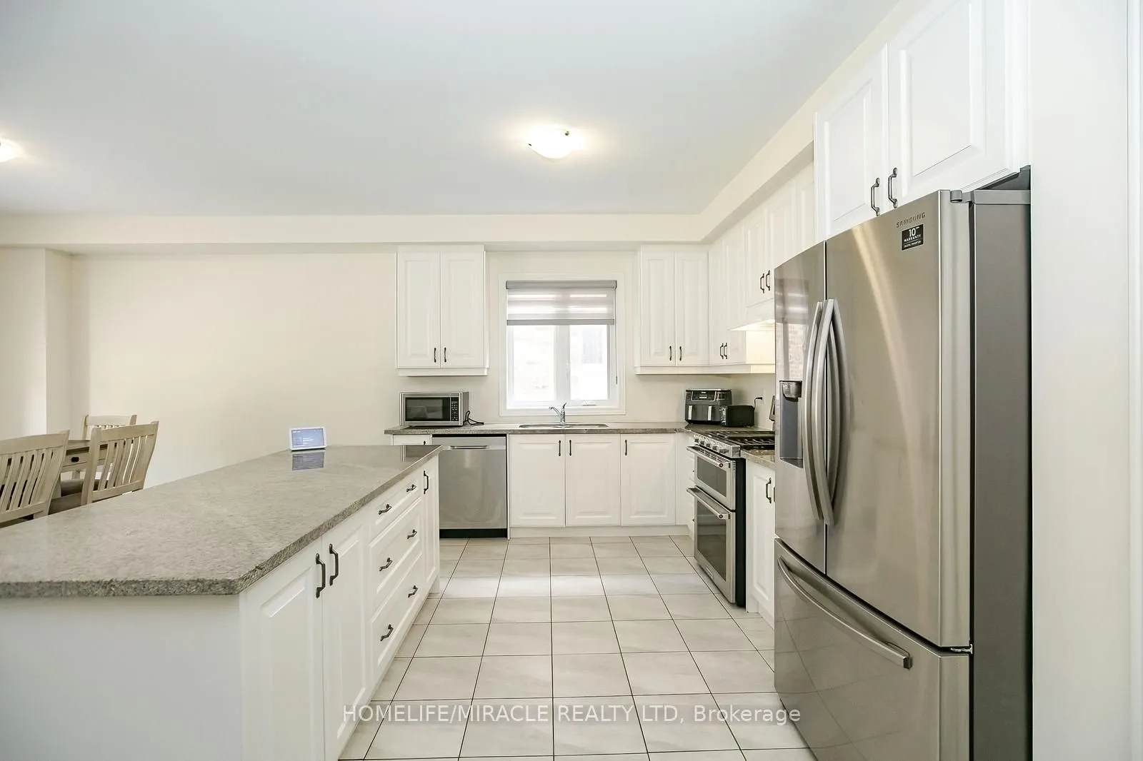 131 Kingsmere Crescent