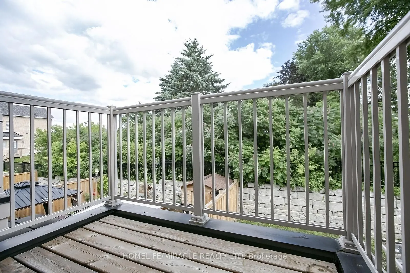 131 Kingsmere Crescent