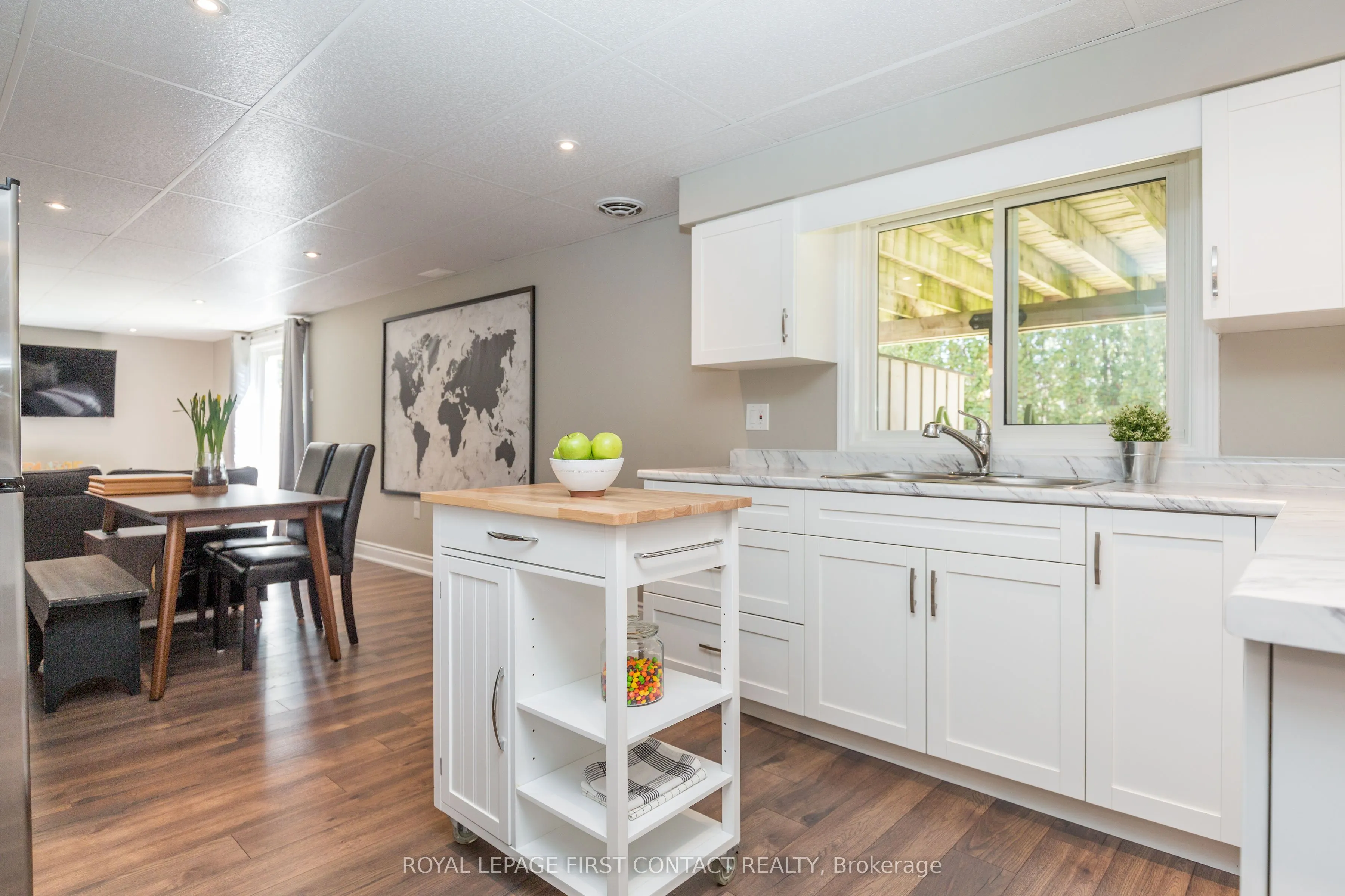 11 Heritage Road