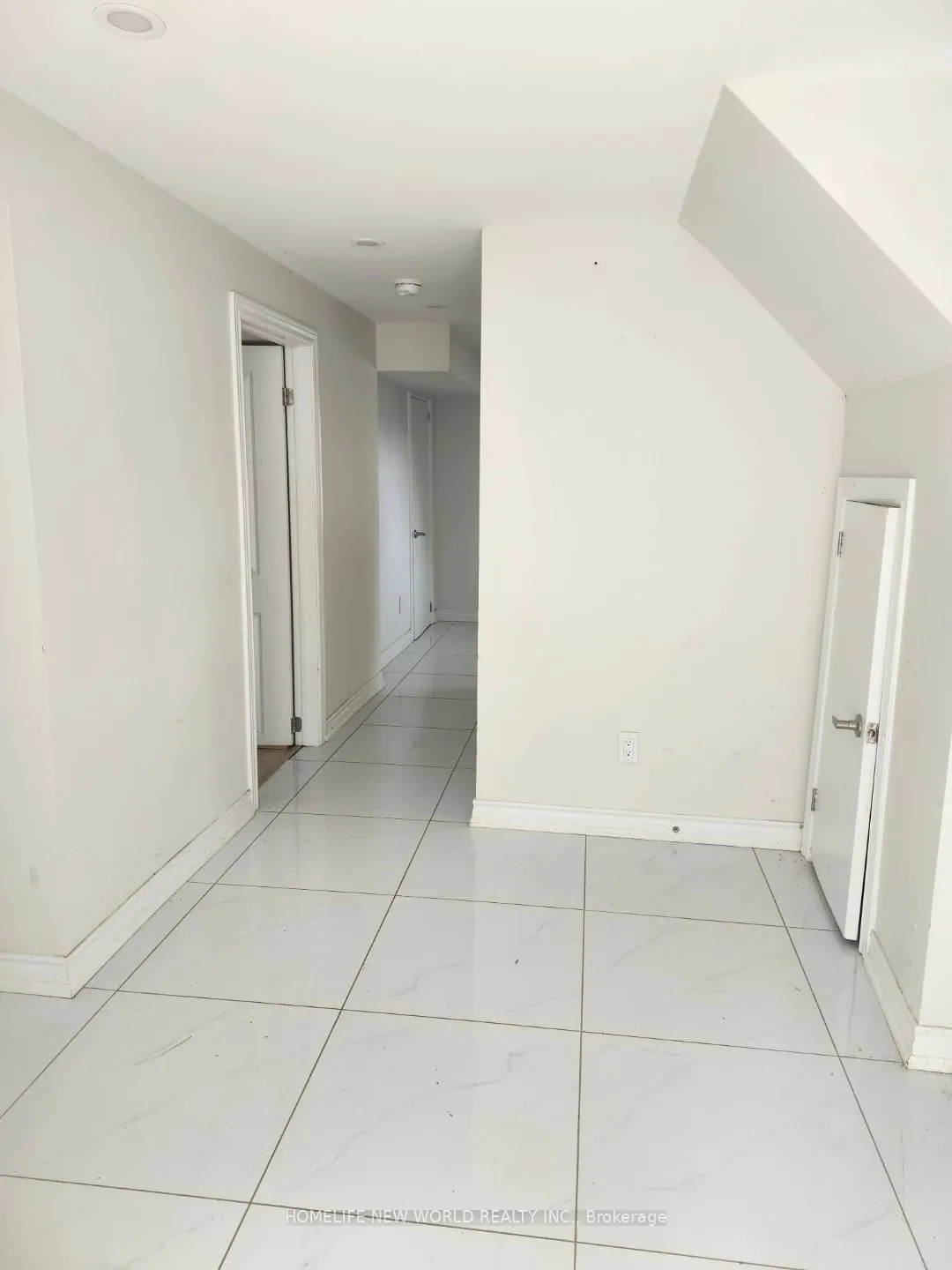 19111 Woodbine Avenue, #Basement