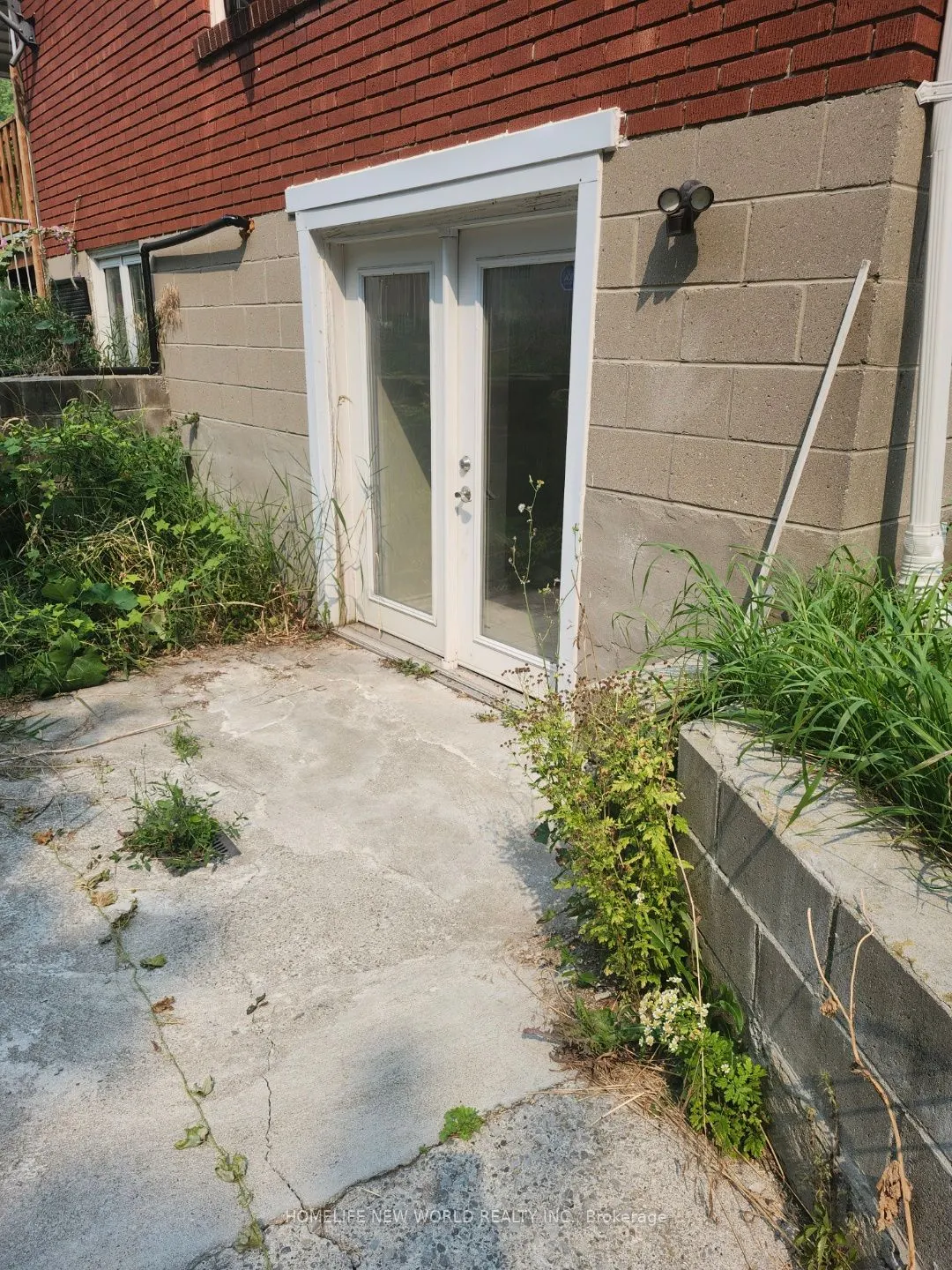 19111 Woodbine Avenue, #Basement