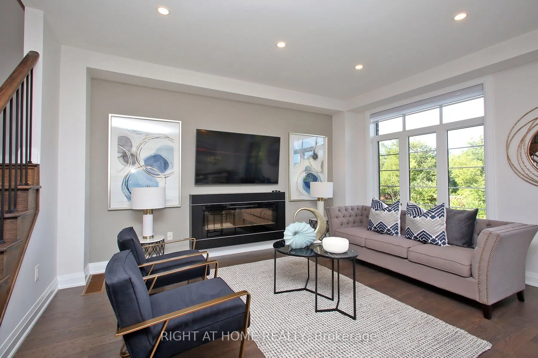 60 Duncombe Lane