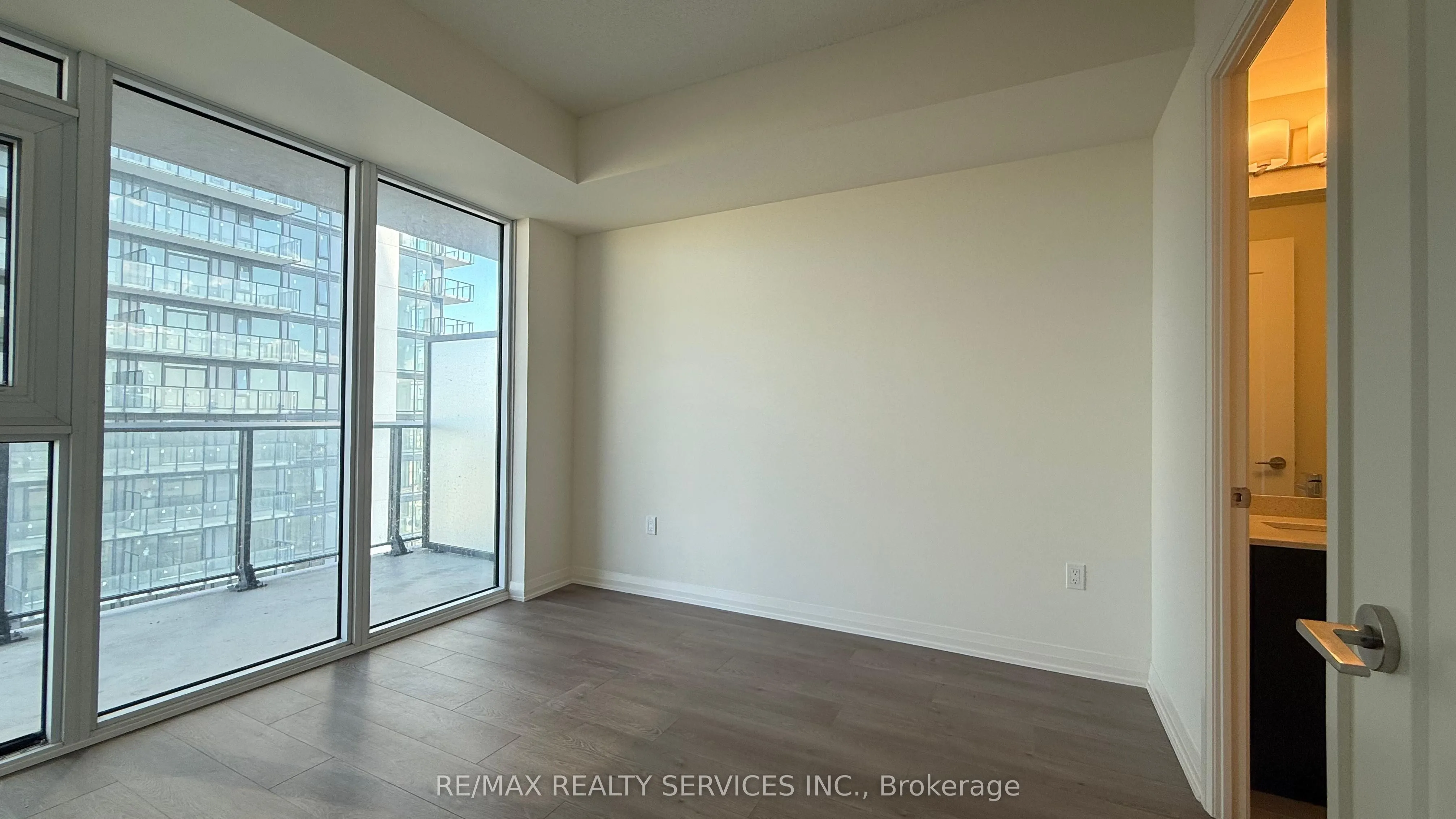 8960 JANE Street S, #1202