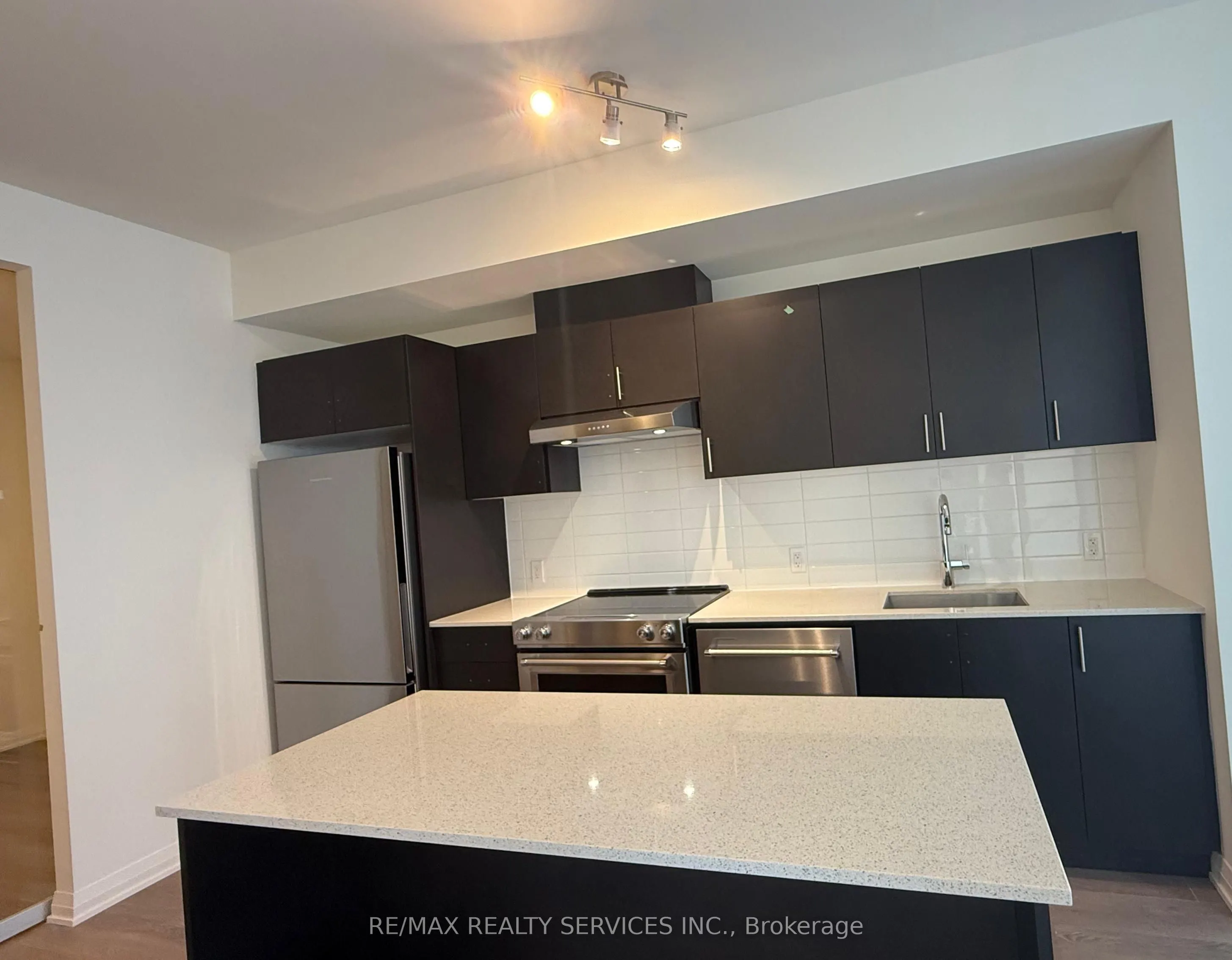 8960 JANE Street S, #1202