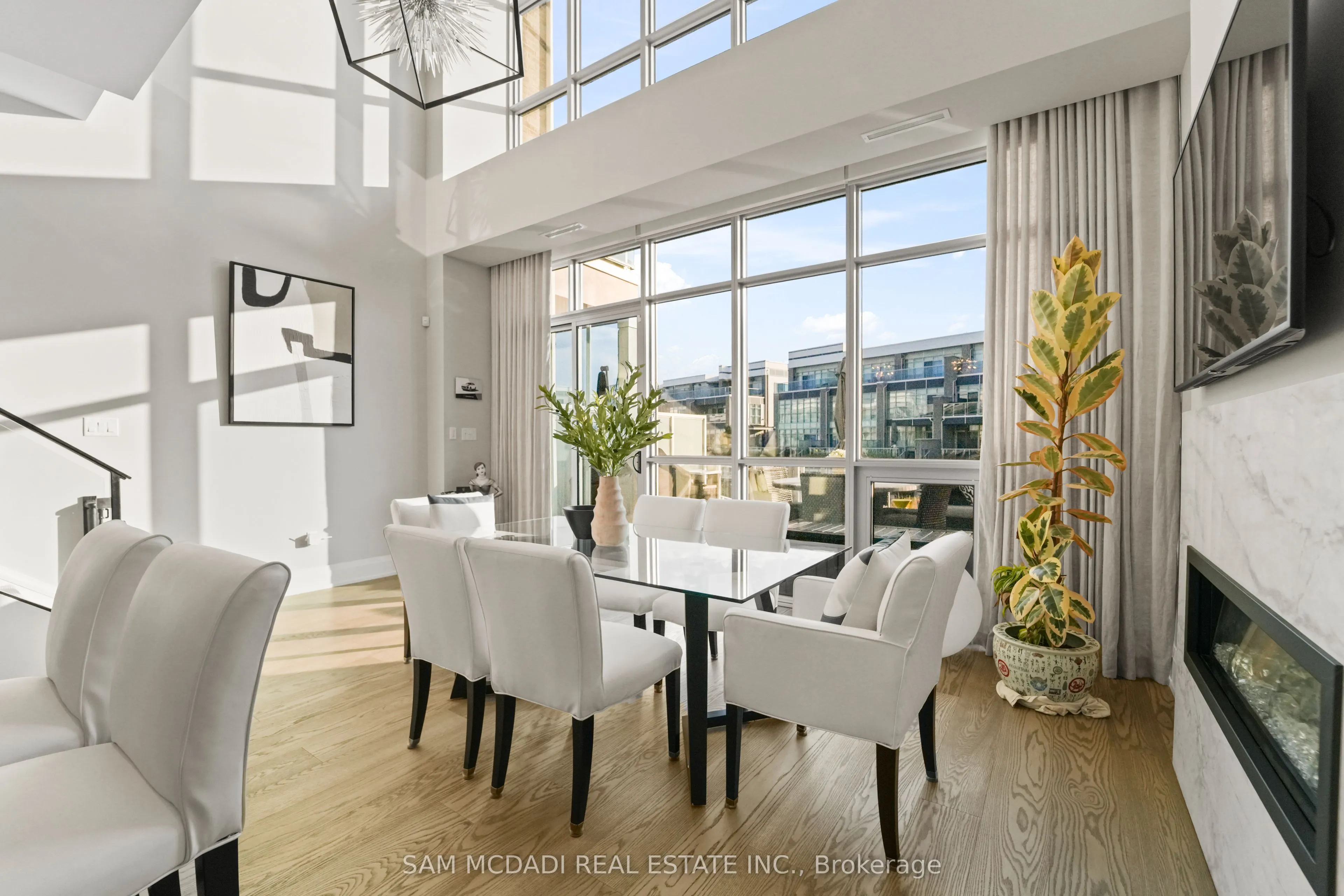 3772 Mangusta Court