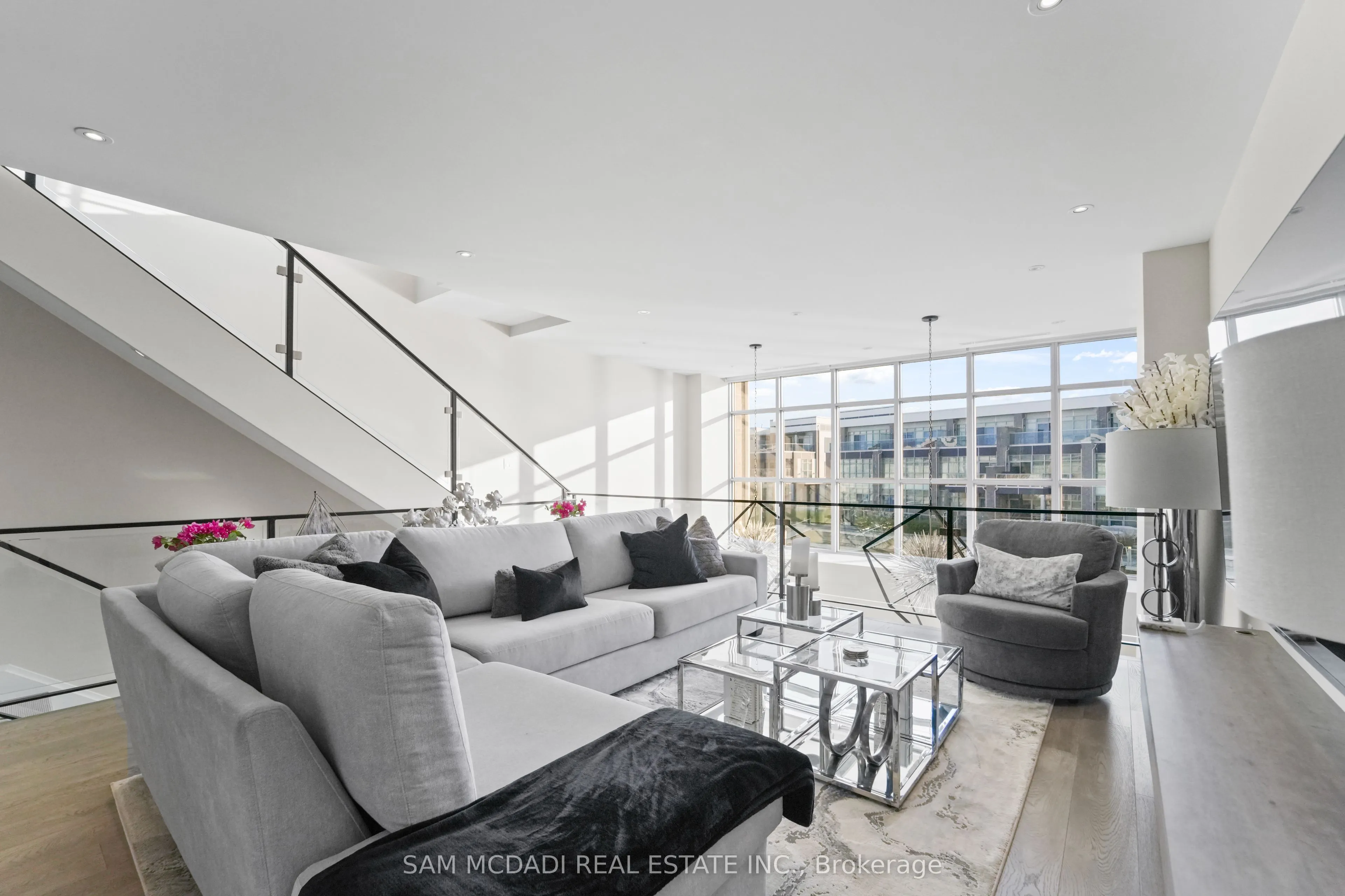 3772 Mangusta Court