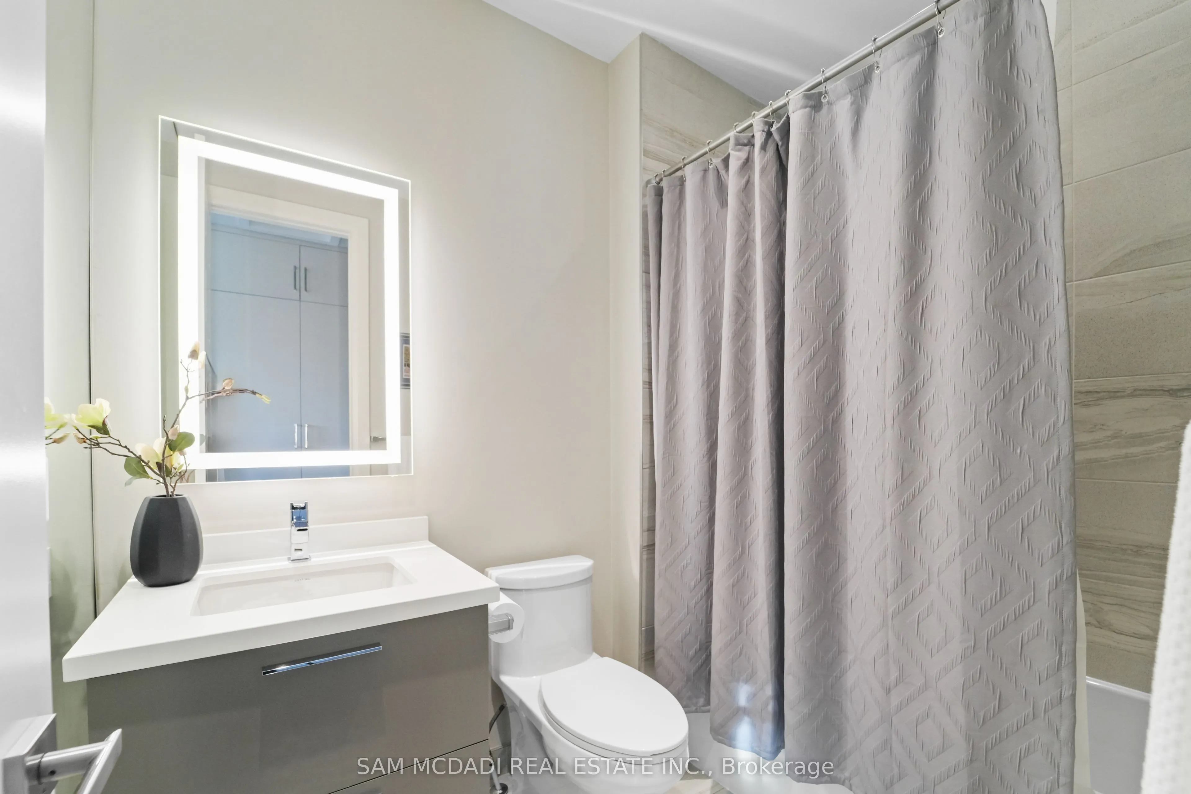 3772 Mangusta Court