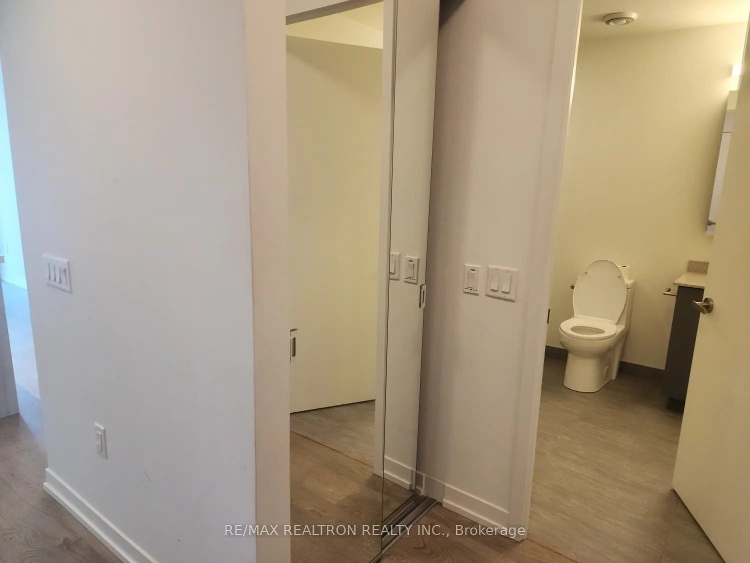 8868 Yonge Street, #1205E