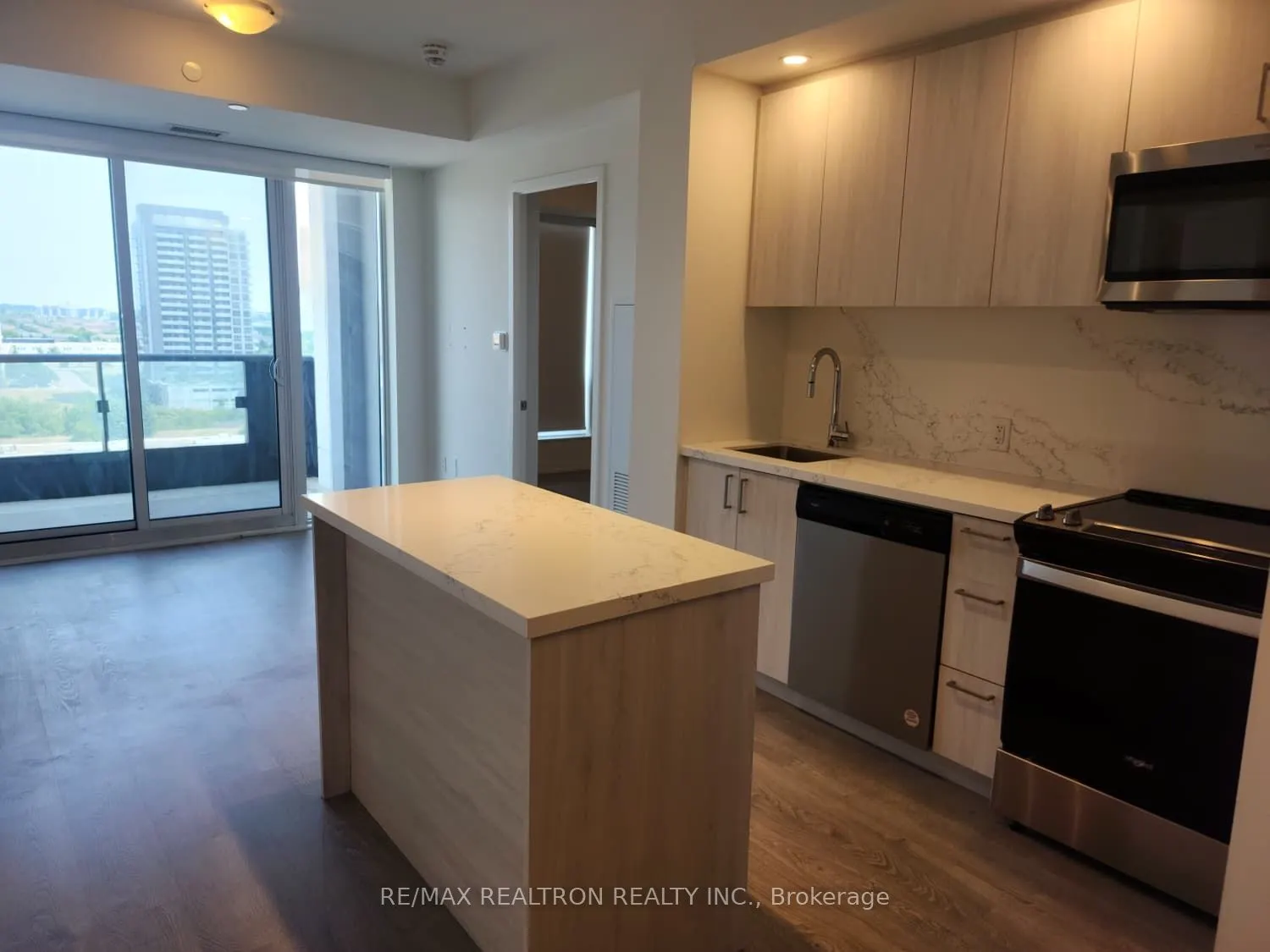 8868 Yonge Street, #1205E