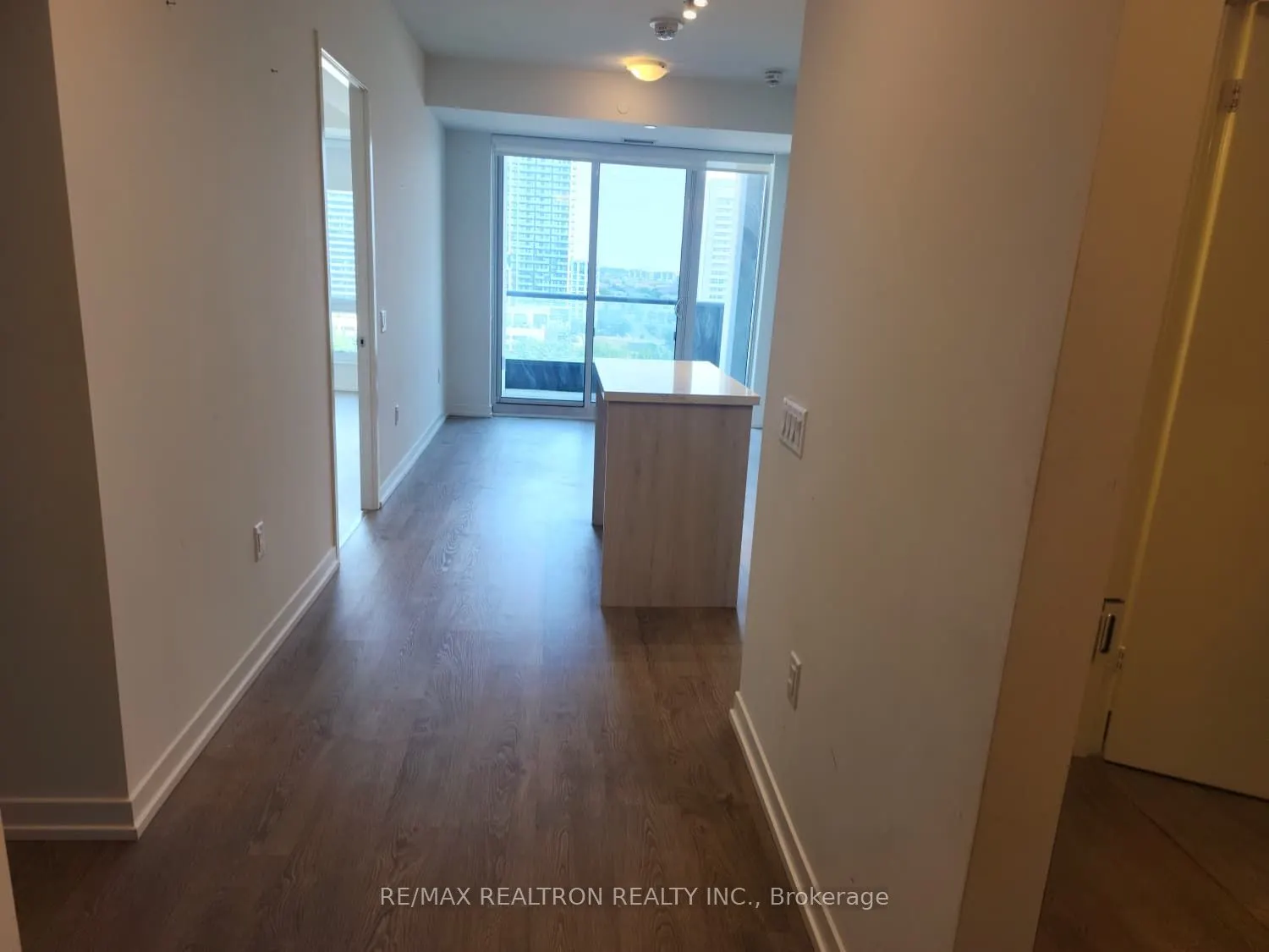 8868 Yonge Street, #1205E