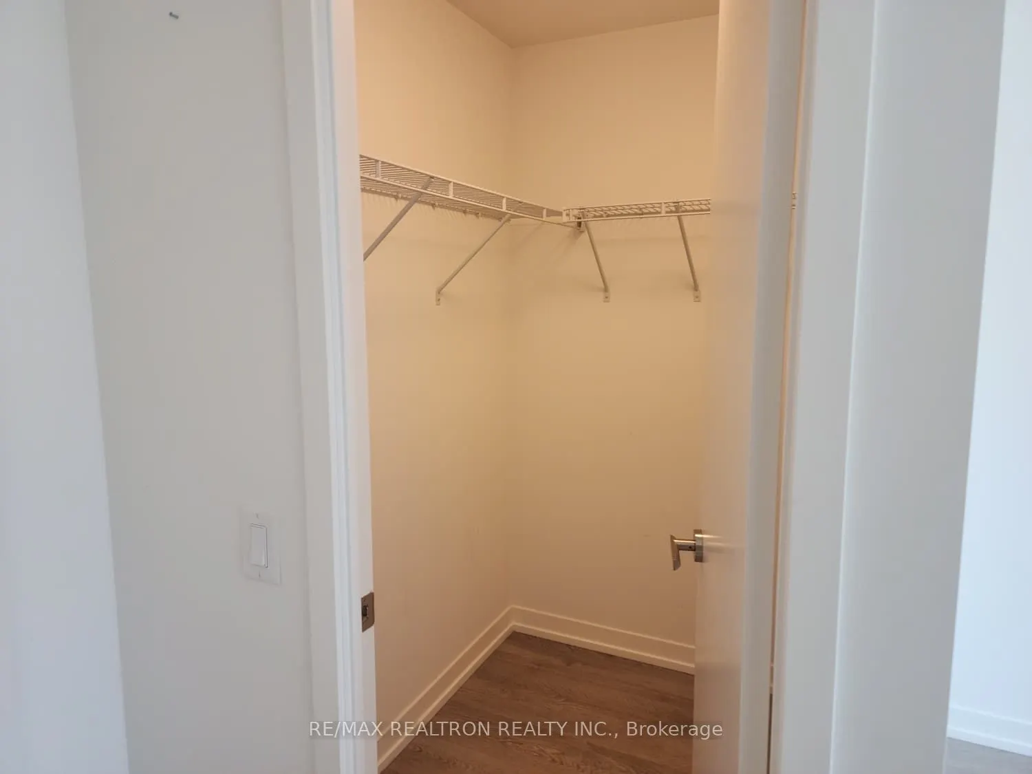 8868 Yonge Street, #1205E