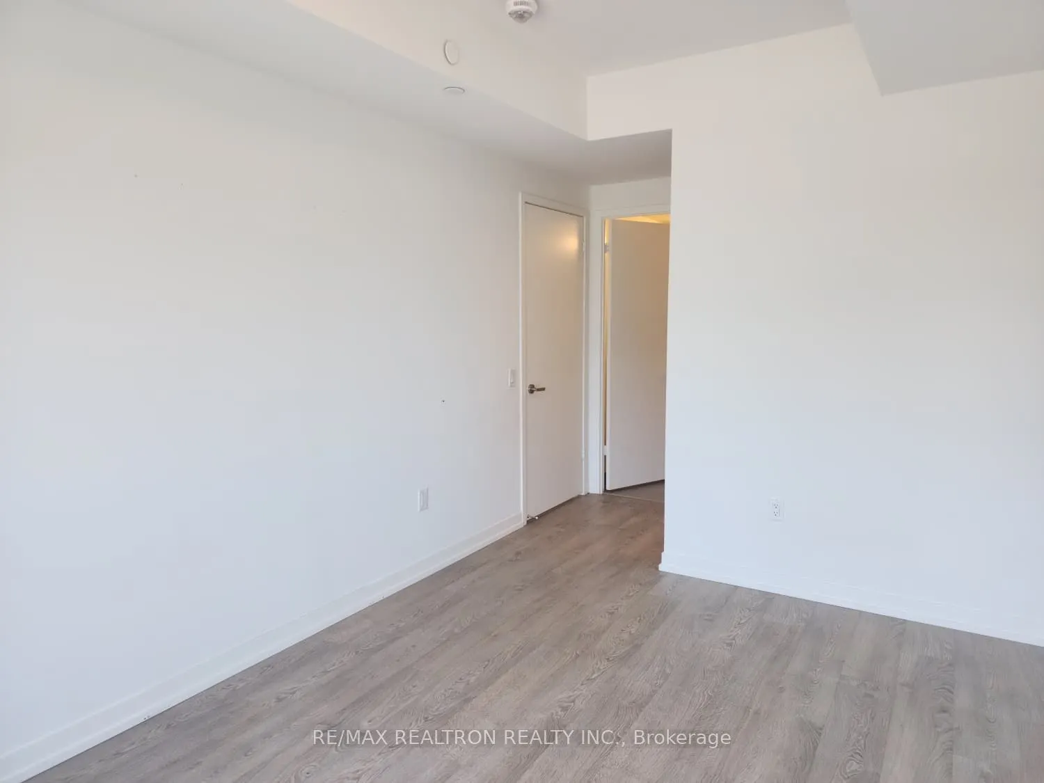 8868 Yonge Street, #1205E