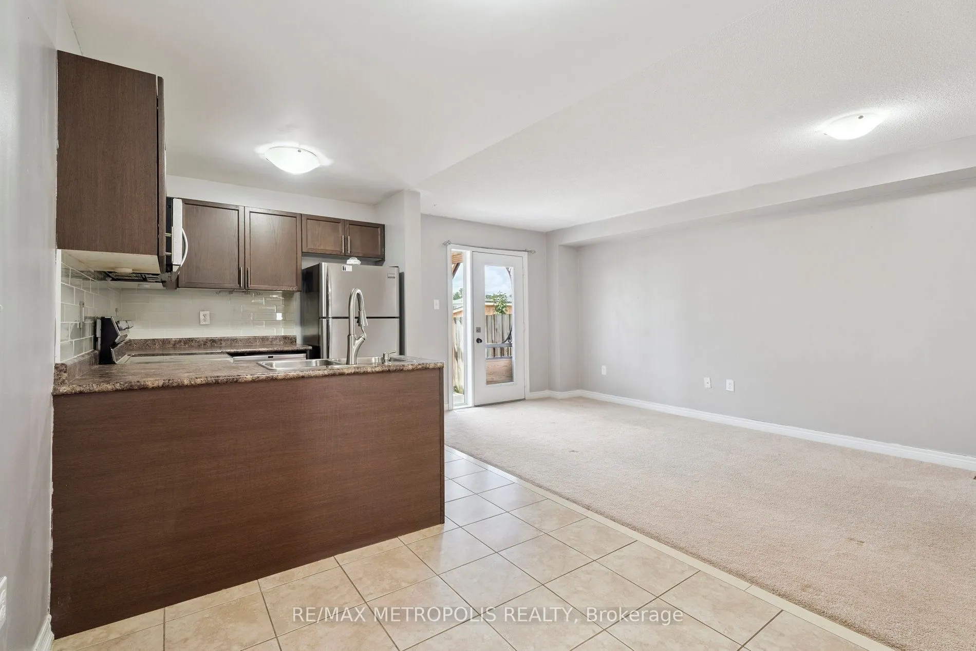 22 Admiral Crescent