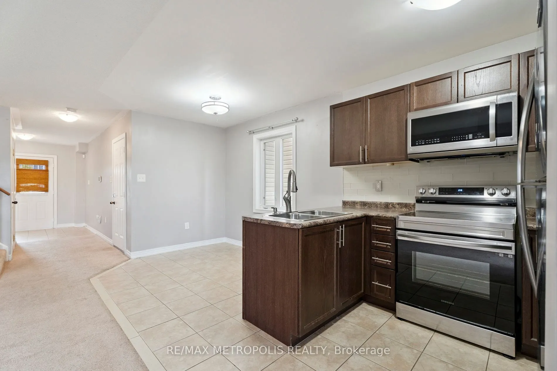 22 Admiral Crescent