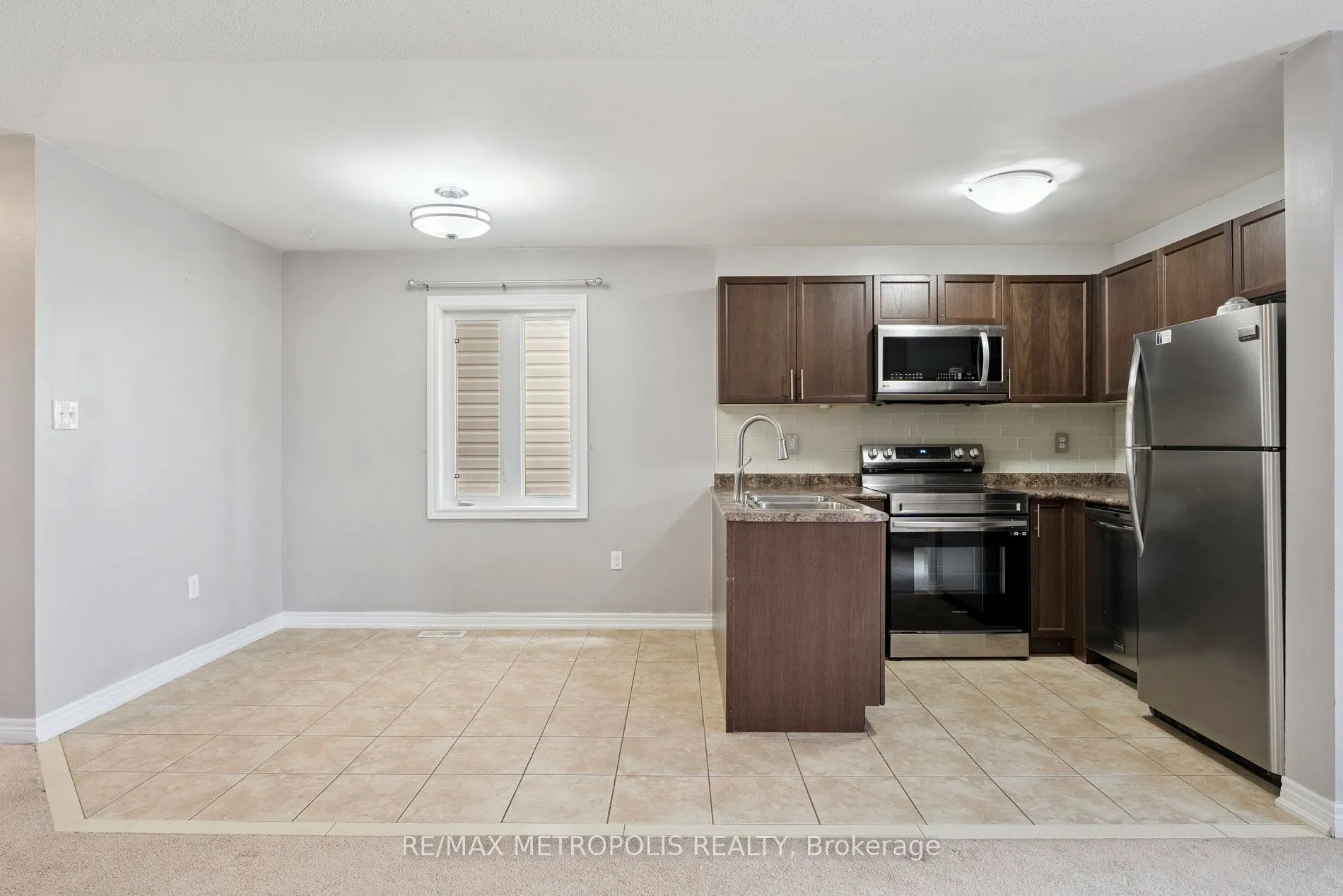 22 Admiral Crescent
