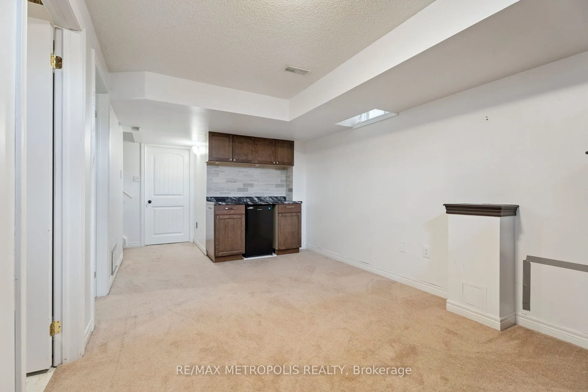 22 Admiral Crescent