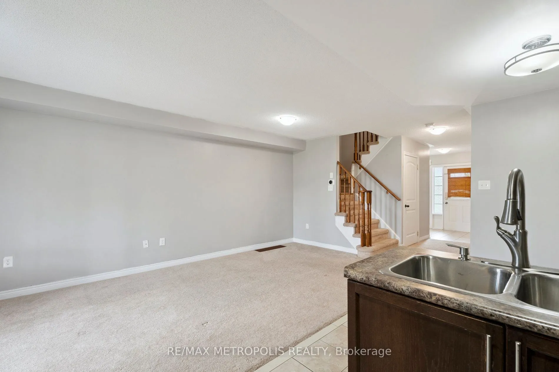 22 Admiral Crescent