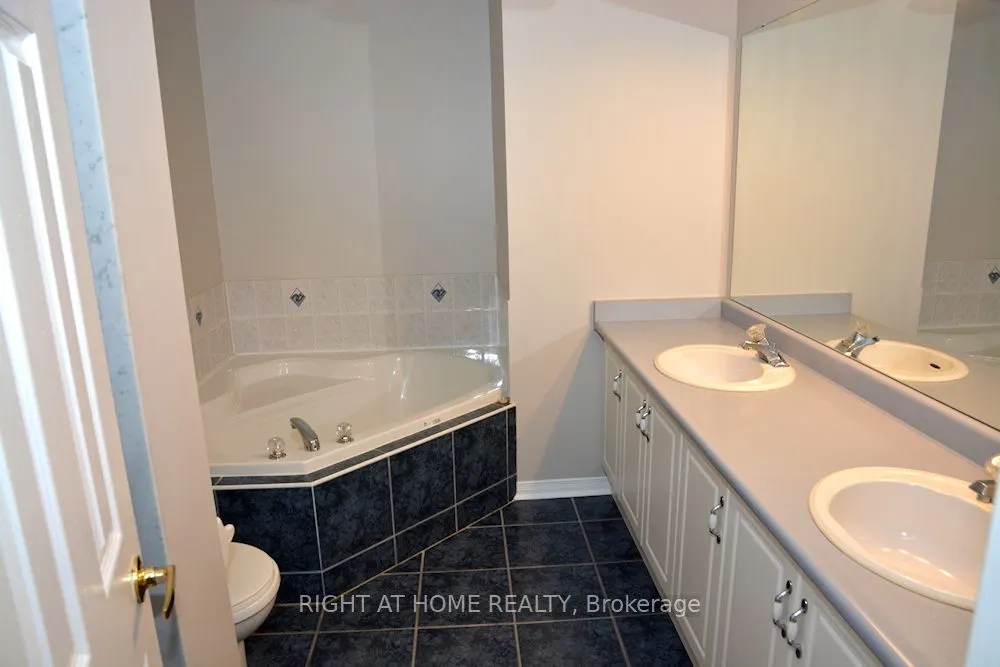 146 Baywell Crescent